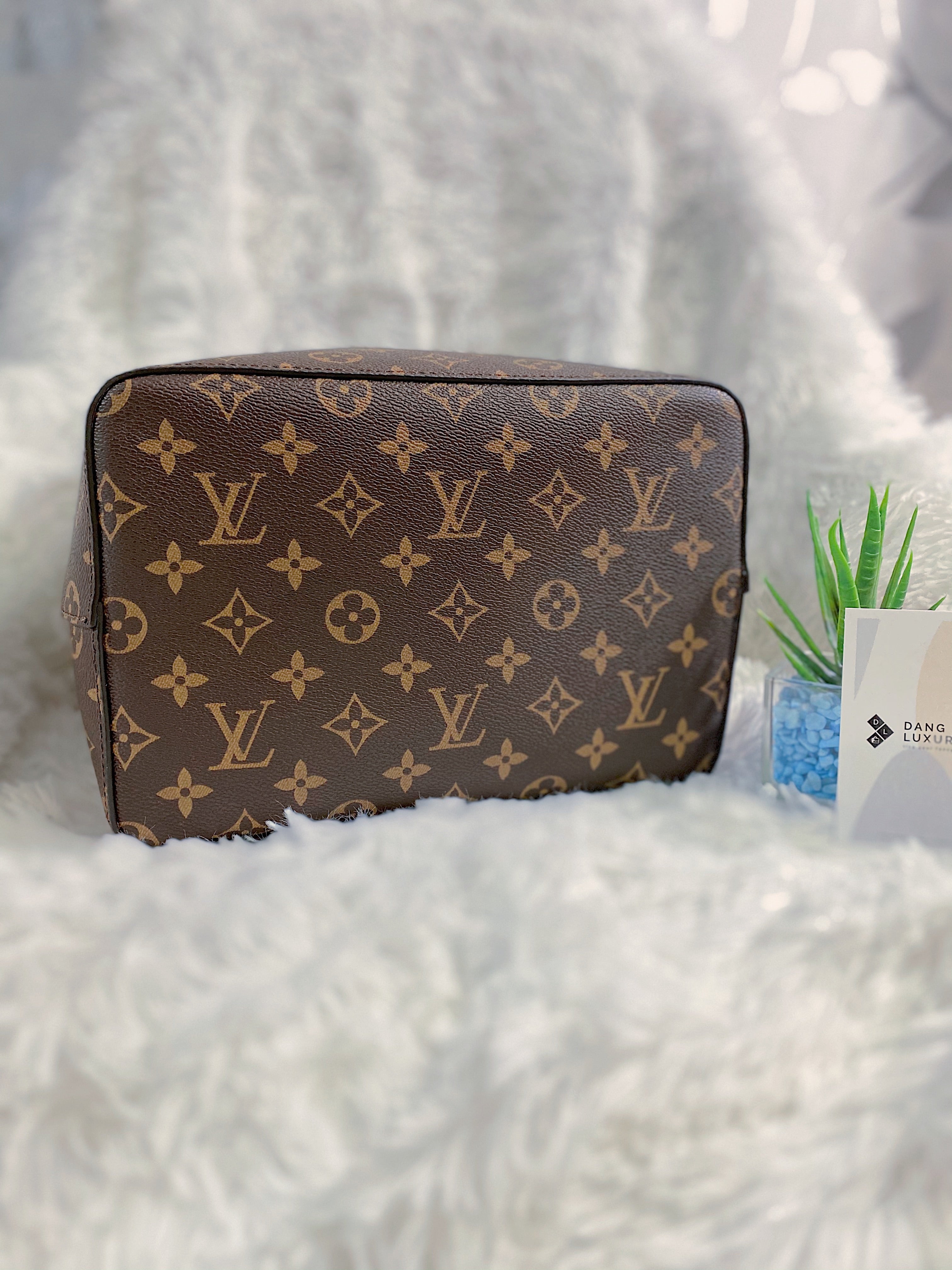 [TOP] Louis Vuitton LV  Noe Monogram Bag With Braided Handle 26×26×17.5CM- Pink