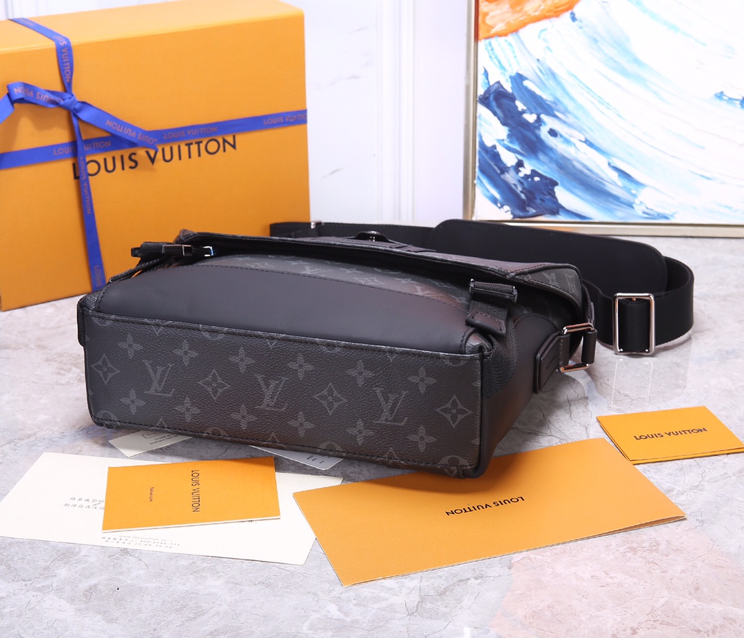 [TOP] Louis Vuitton LV Messenger PM Voyager Small Messenger Bag