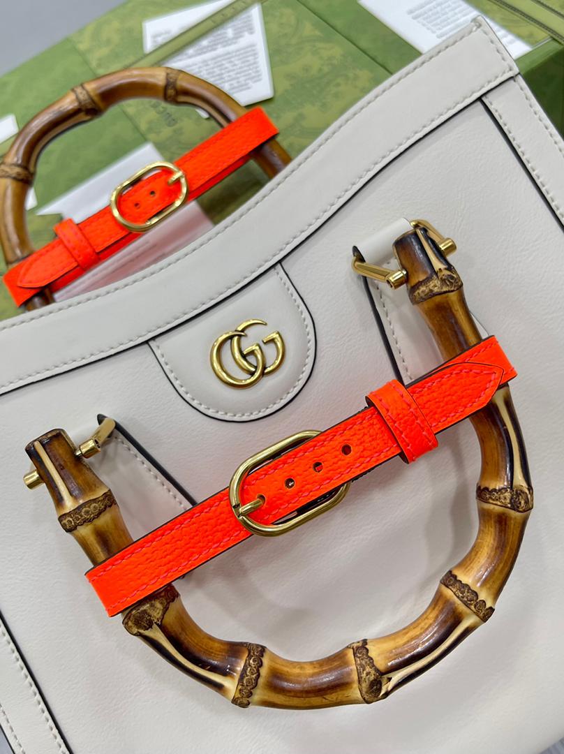 [TOP] GUCCI G*G Diana Medium Bag - White