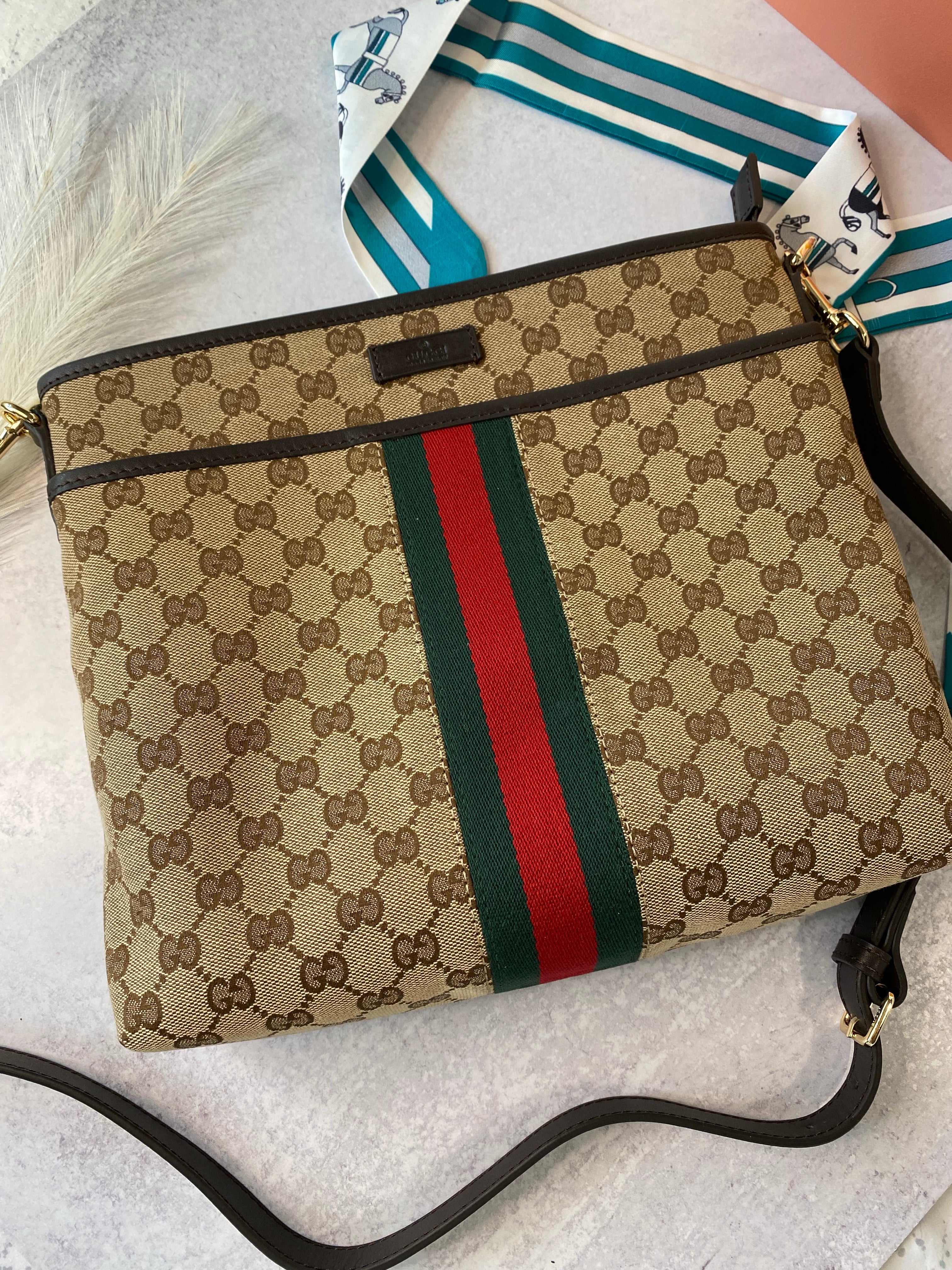 [TOP] GUCCI Canvas Web Messenger Bag