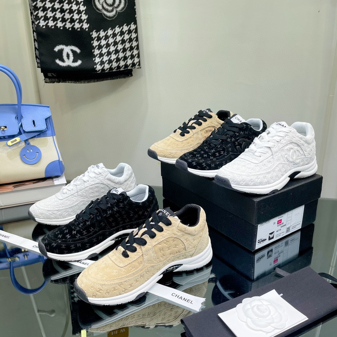 [TOP] CHANEL Two Tone Sneaker - 8 Clolours