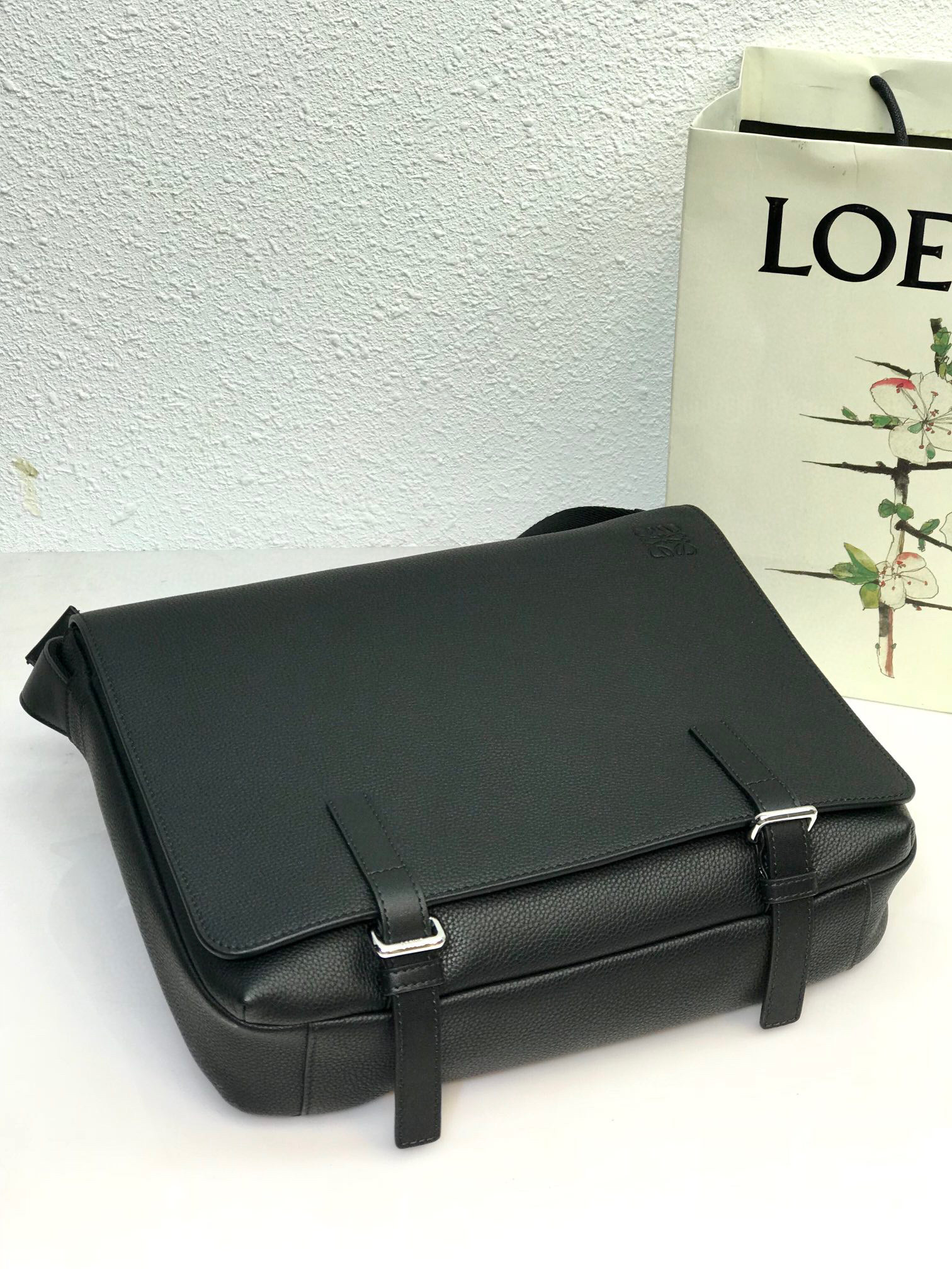 [TOP] LOEWE Military Messenger Bag in Soft Grained Calfskin - Black