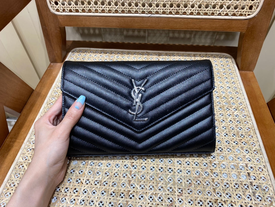 [TOP] Yves Saint Laurent YSL Woc Matelasse Medium Bag - Black SHW