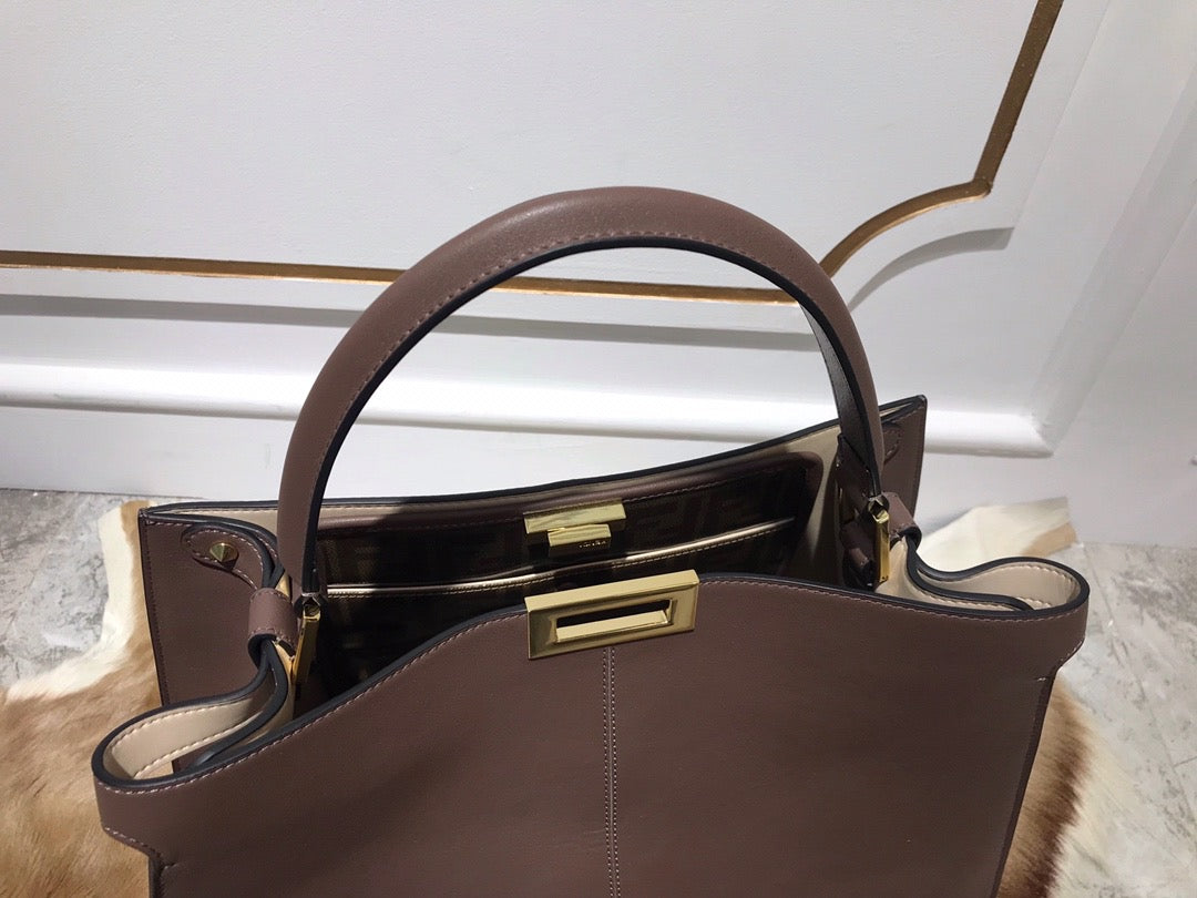 [TOP] FENDI  Peekaboo Medium X-Lite Bag - Dark Brown