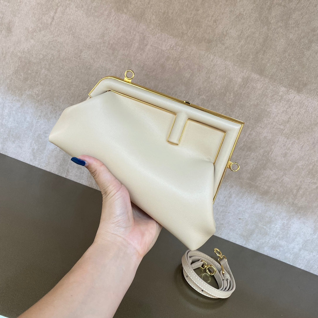 [TOP] FENDI FENDI Small First Bag - Cream