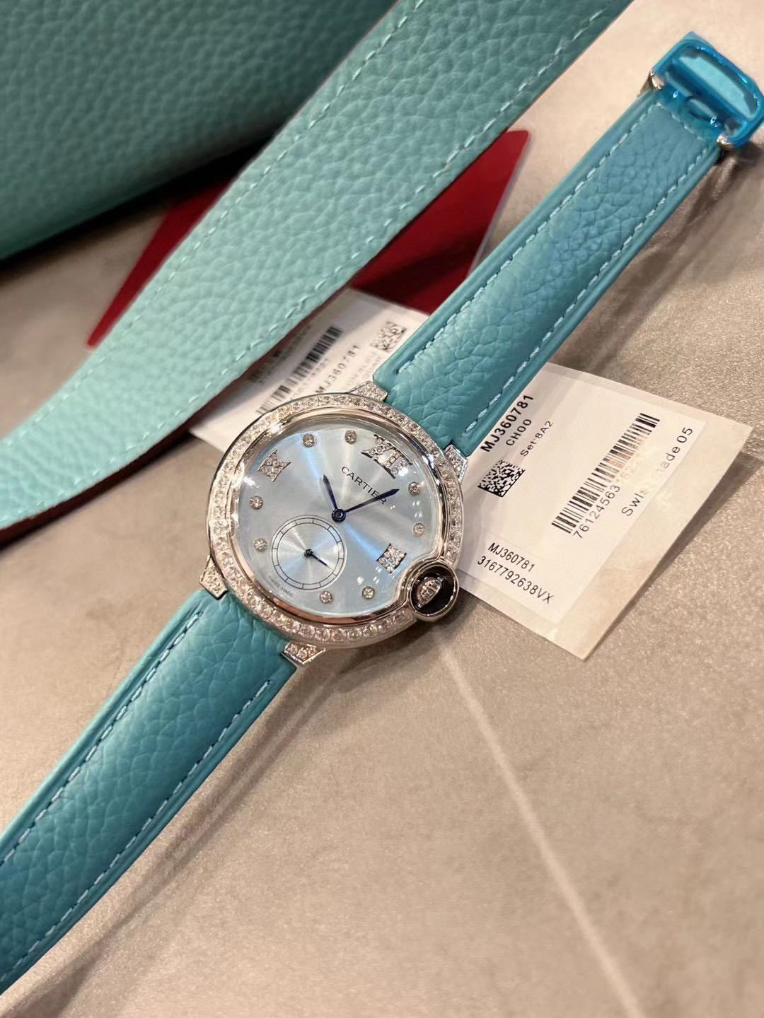 [TOP] Cartier BALLON BLEU DE WATCH Blue - Leather/Steel