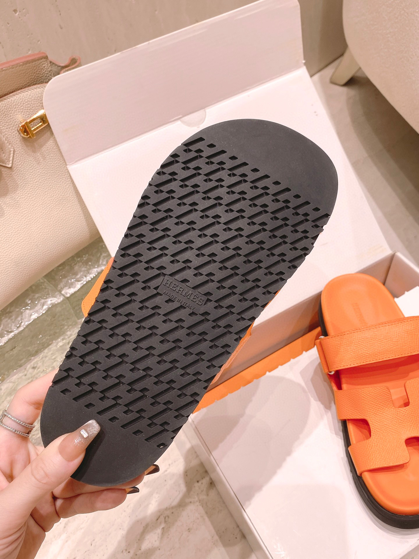 [TOP] HERMES Chypre Sandal - 13 Colours