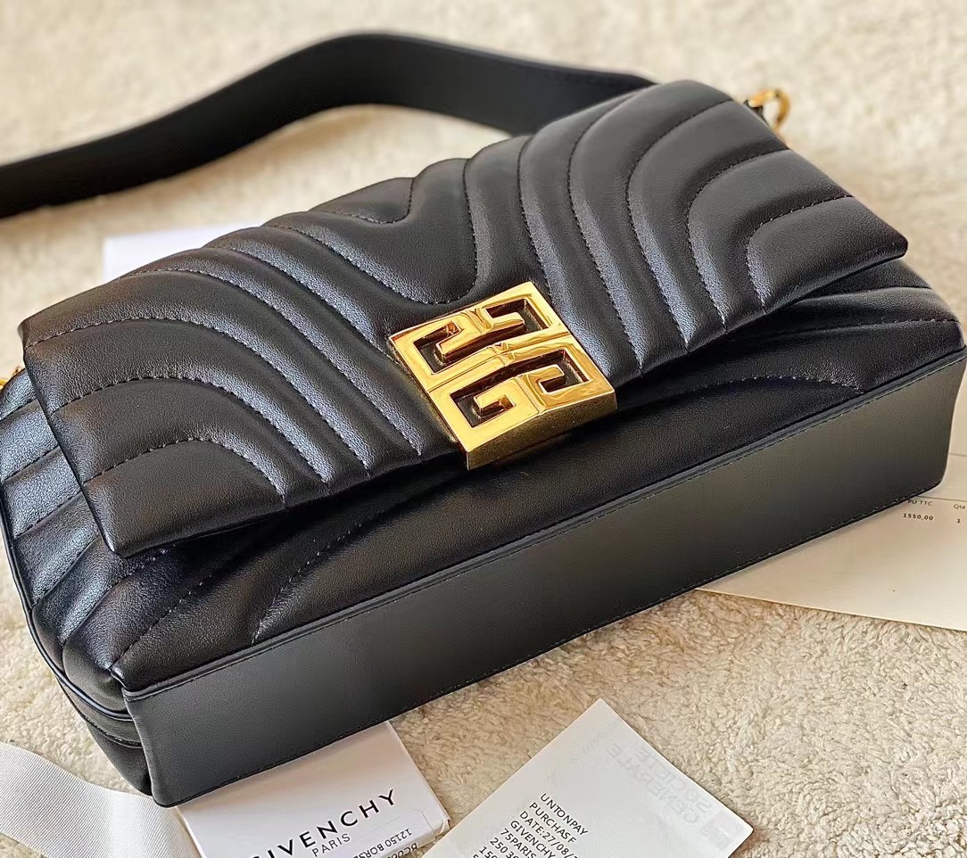 [Top] GIVENCHY 4G Soft Lambskin Bag 25*15*6 - Black