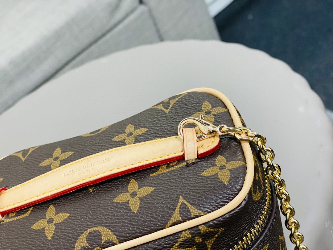 [TOP] Louis Vuitton LV Nice Nano 14x10.2x8.5cm - Brown