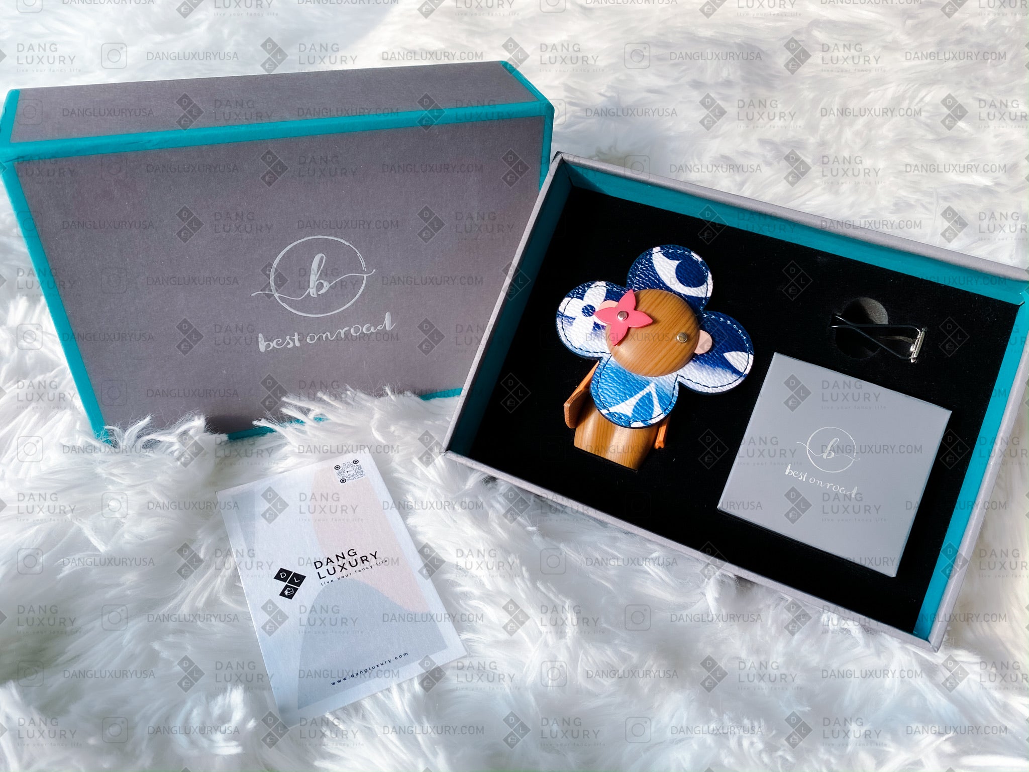 [TOP] Louis Vuitton LV LV Escale Vivienne Doll