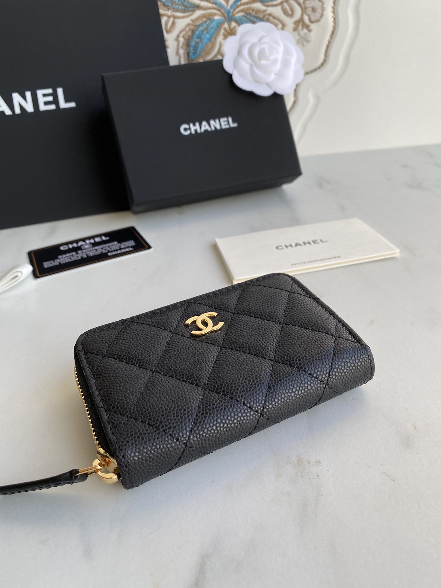 [TOP] CHANEL Zipper Leather Wallet - GHW&SHW - Black