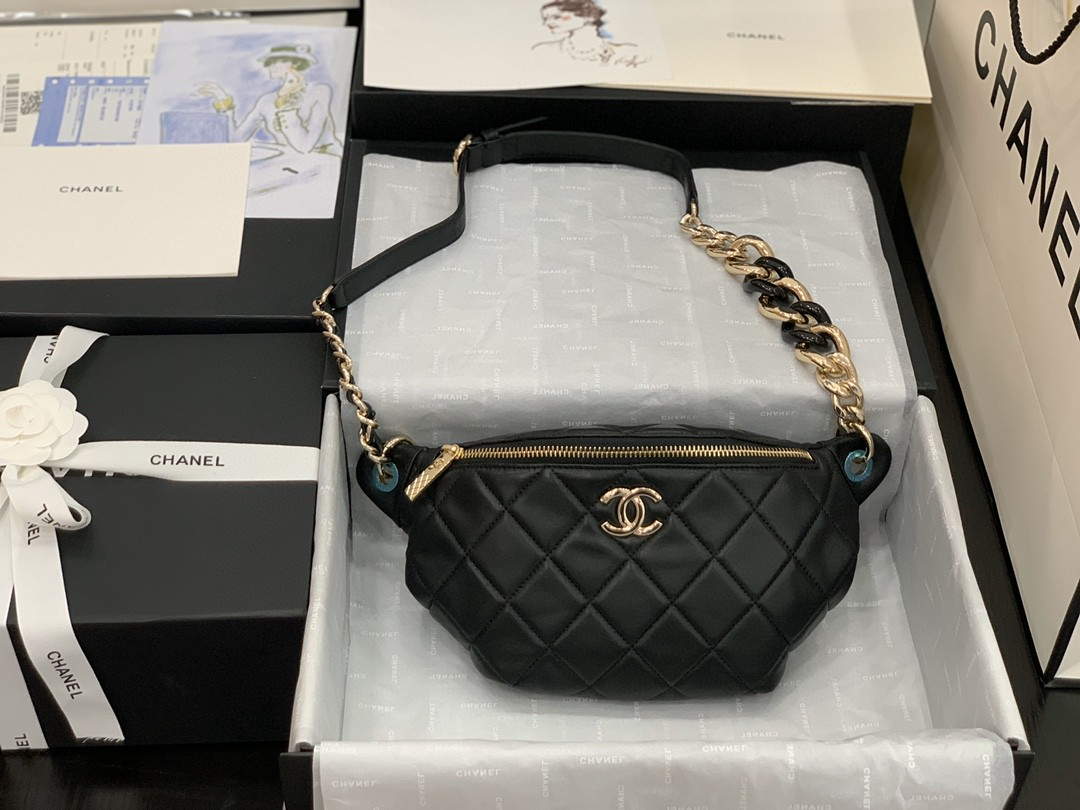 [TOP] CHANEL Belt Bag Big Chain- Black & GHW