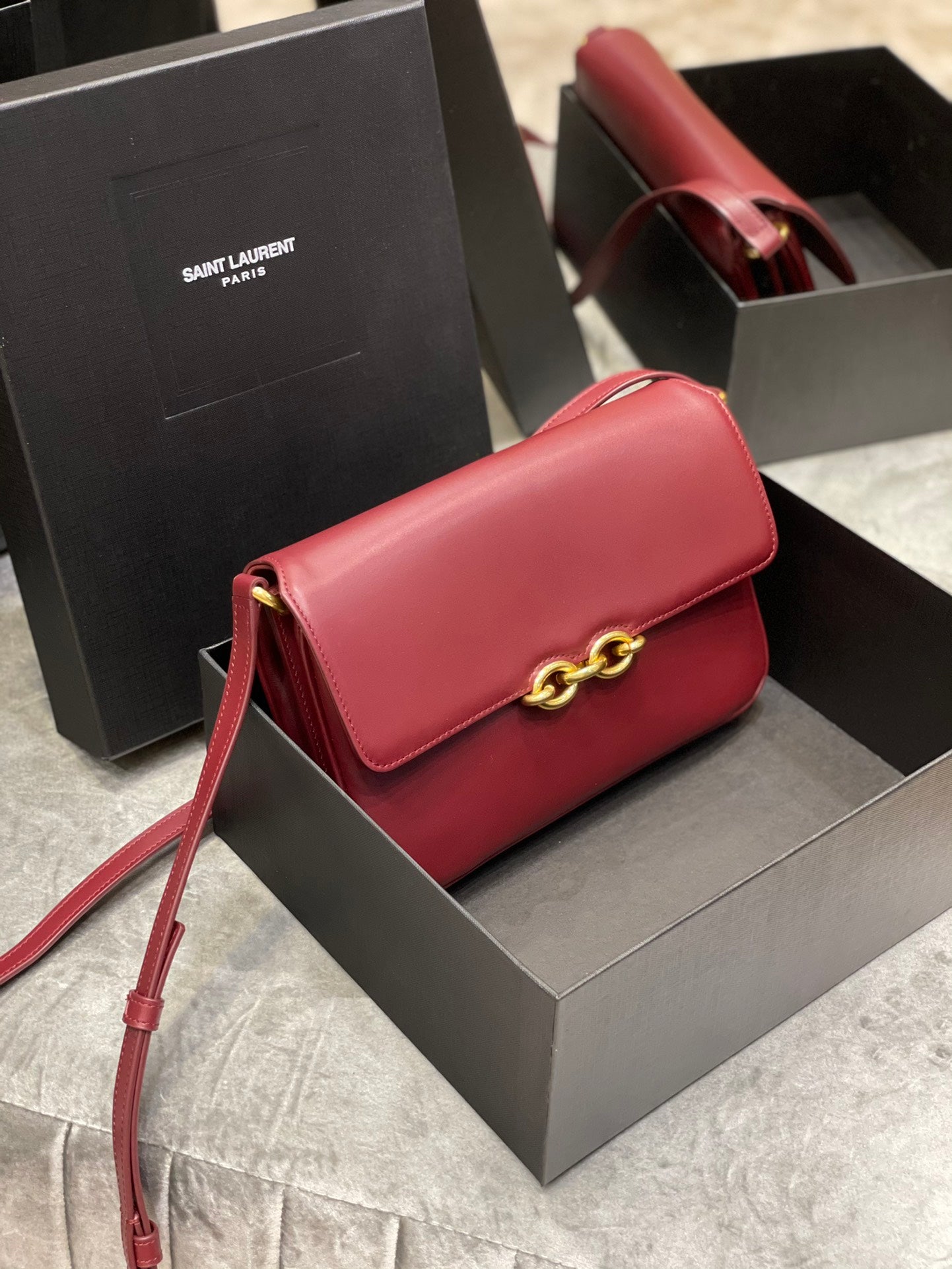[TOP] Yves Saint Laurent YSL Maillon Satchel Bag - Burgundy