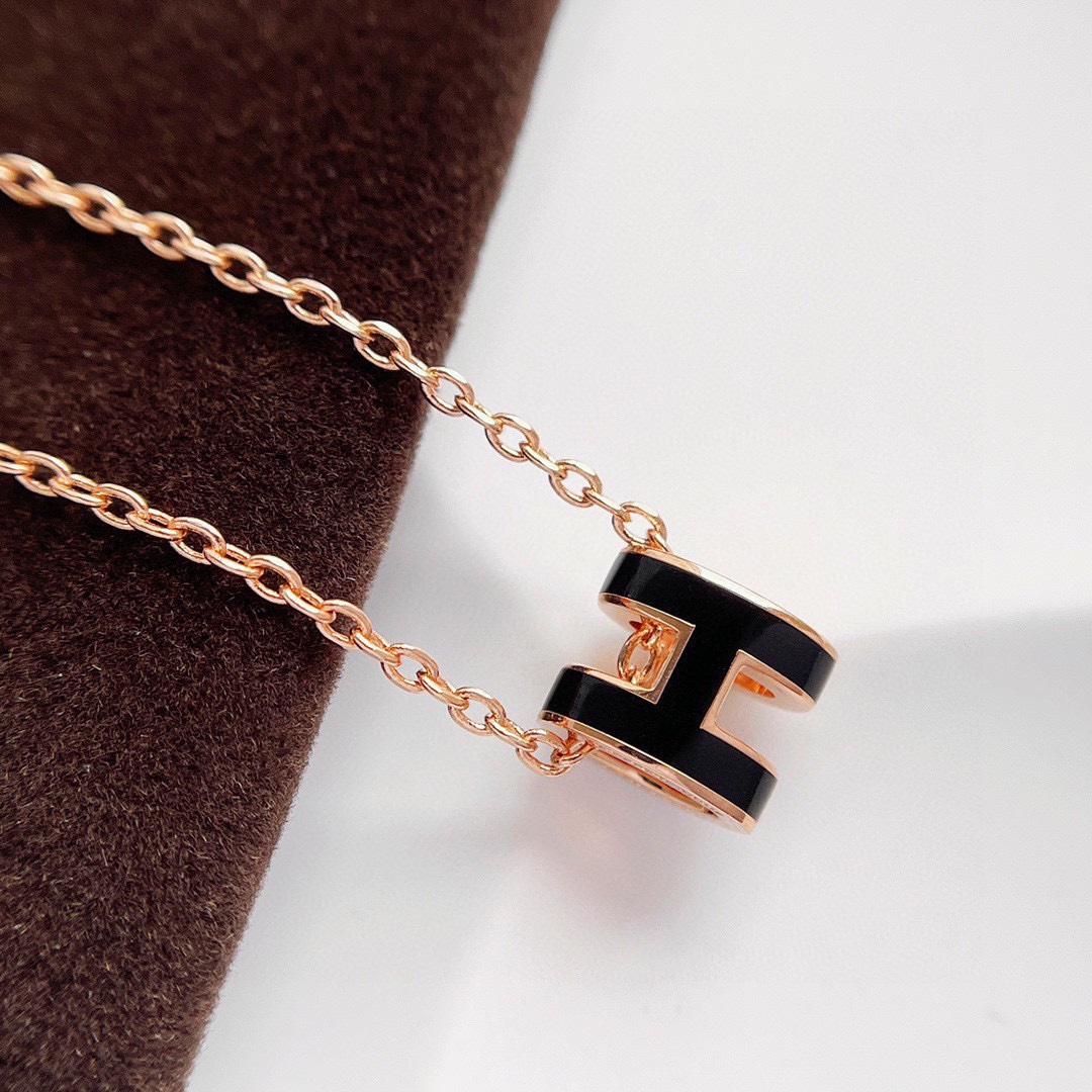[TOP] HERMES Mini H Logo Necklace - Black