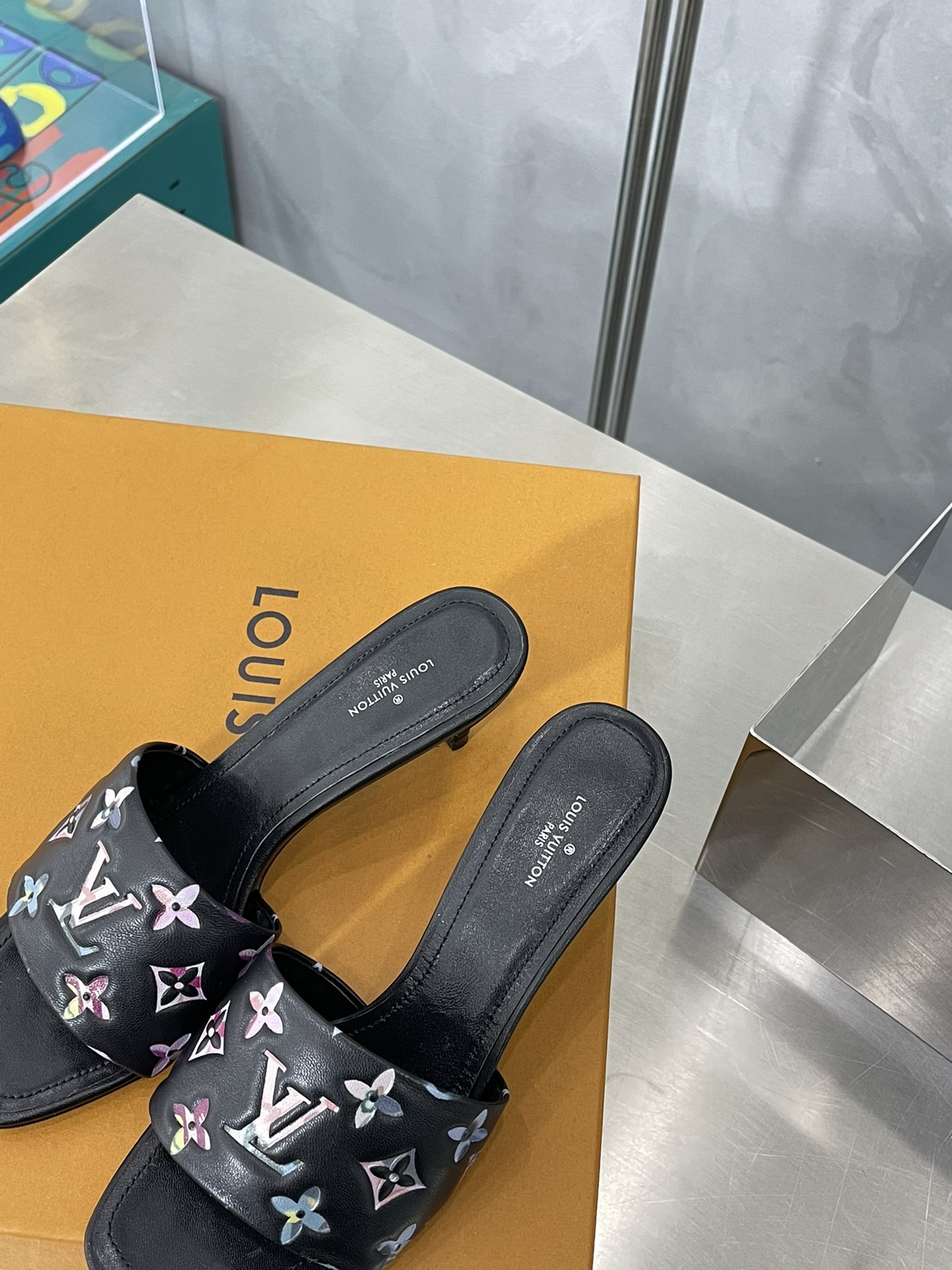 [TOP] Louis Vuitton LV Monogram High Heels - 4 Color