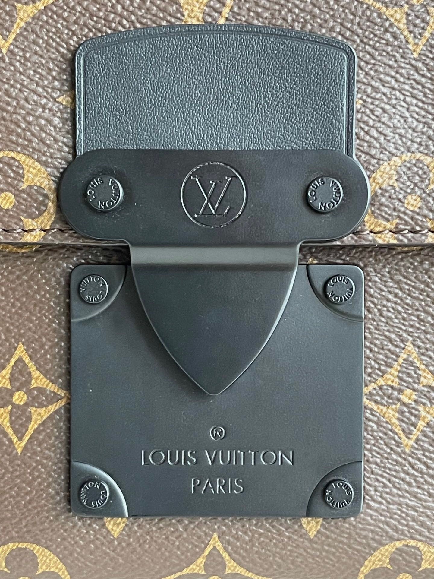 [TOP] Louis Vuitton LV Monogram Unisex Macassar S Lock Messenger Bag 22*18*8cm - Black