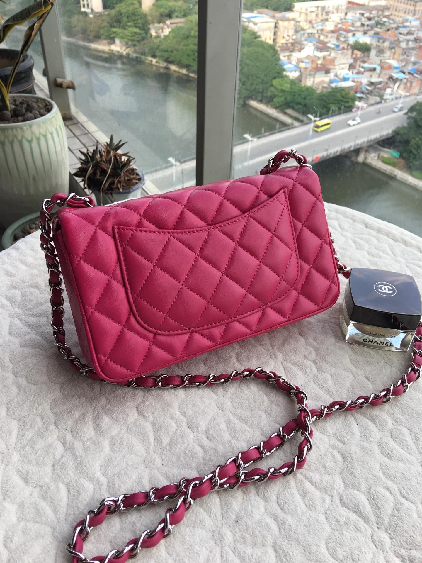 [TOP] CHANEL Classic Flap Bag Lambskin Mini 20cm - Pink & SHW
