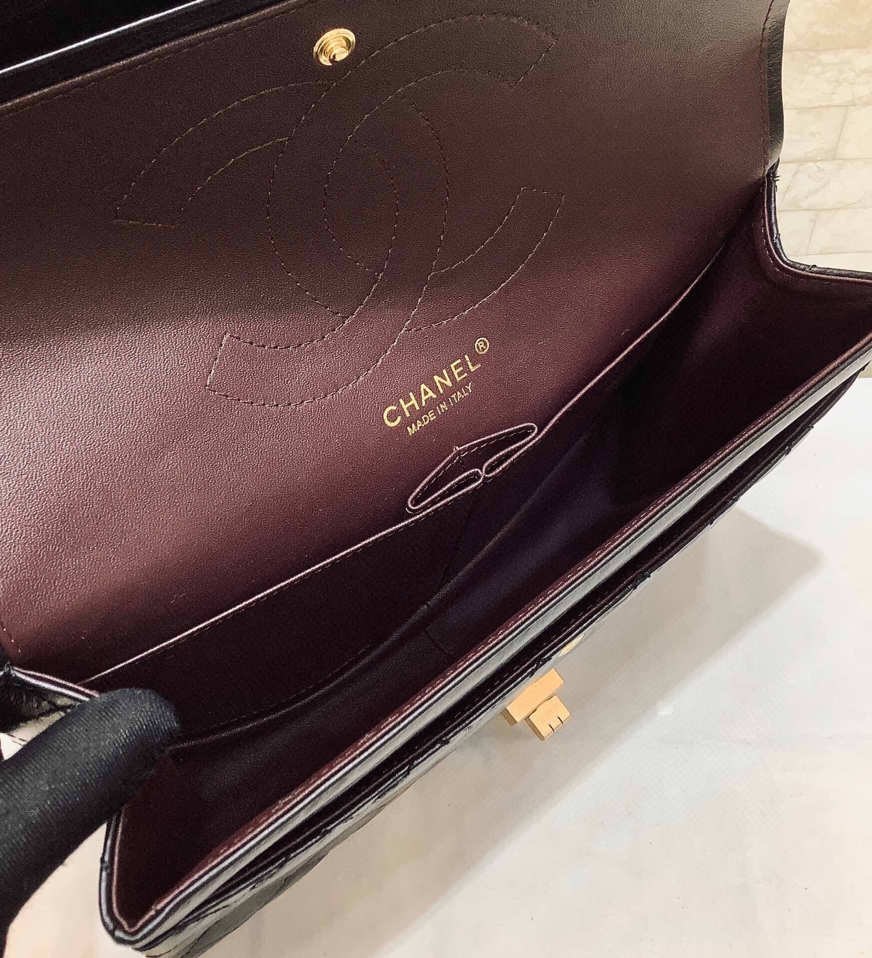 [TOP] CHANEL 2.55 Reissue Flap Bag Medium 24cm - Black & GHW