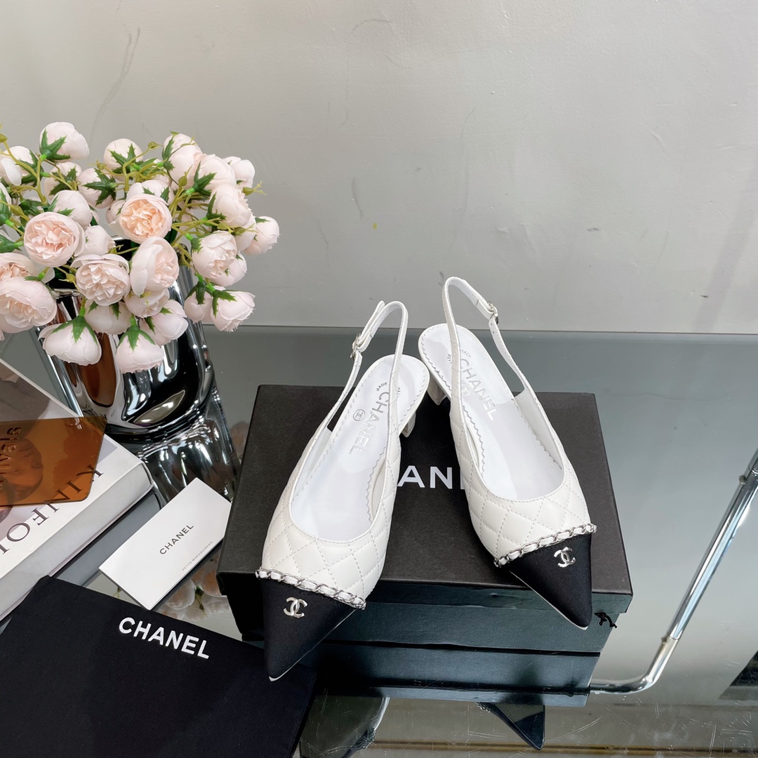 [TOP] CHANEL Sheepskin Pointed Toe Chain Sandals - 6 Color