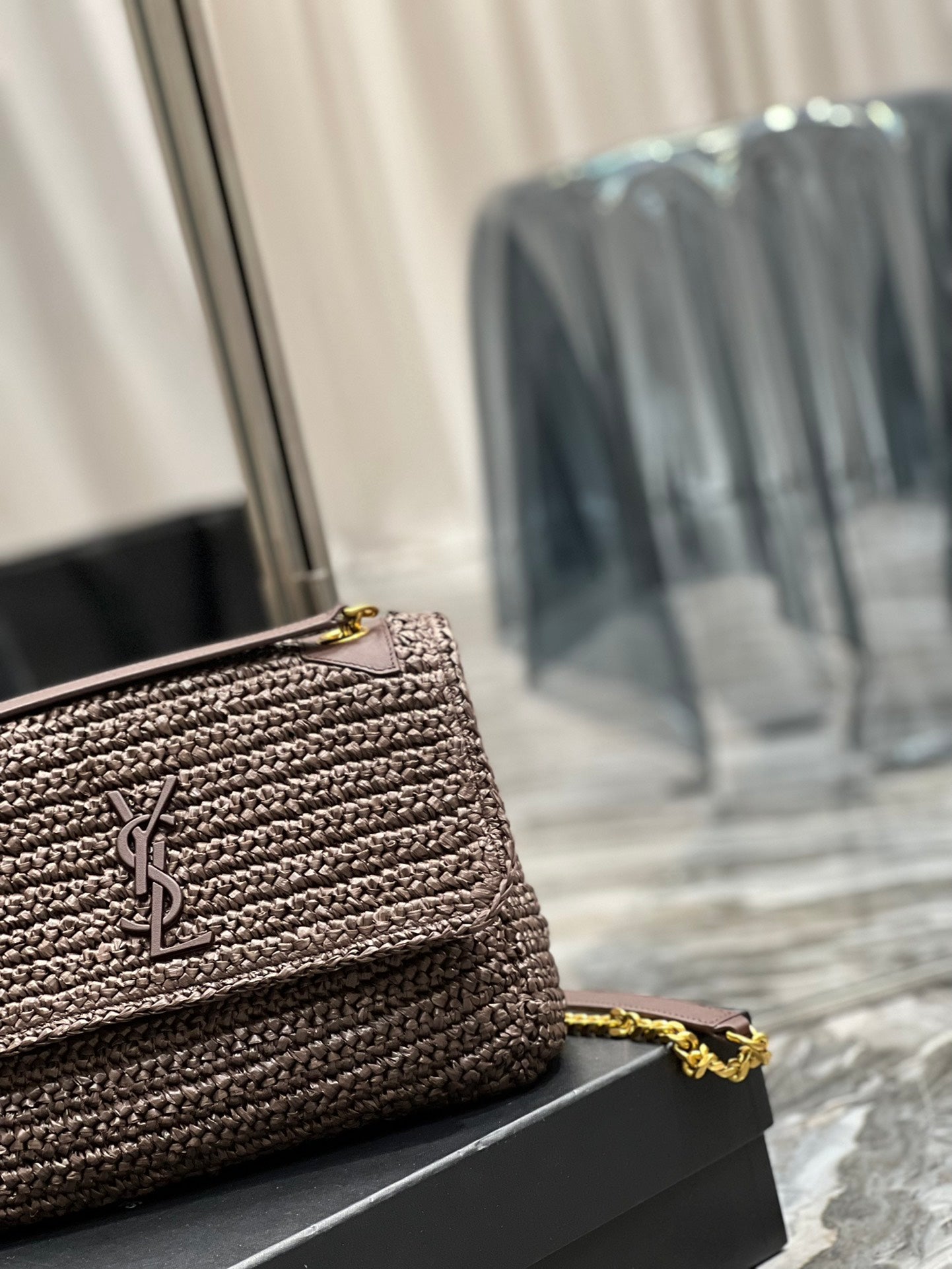 [TOP] Yves Saint Laurent YSL Niki Medium Raffia Bag - Brown