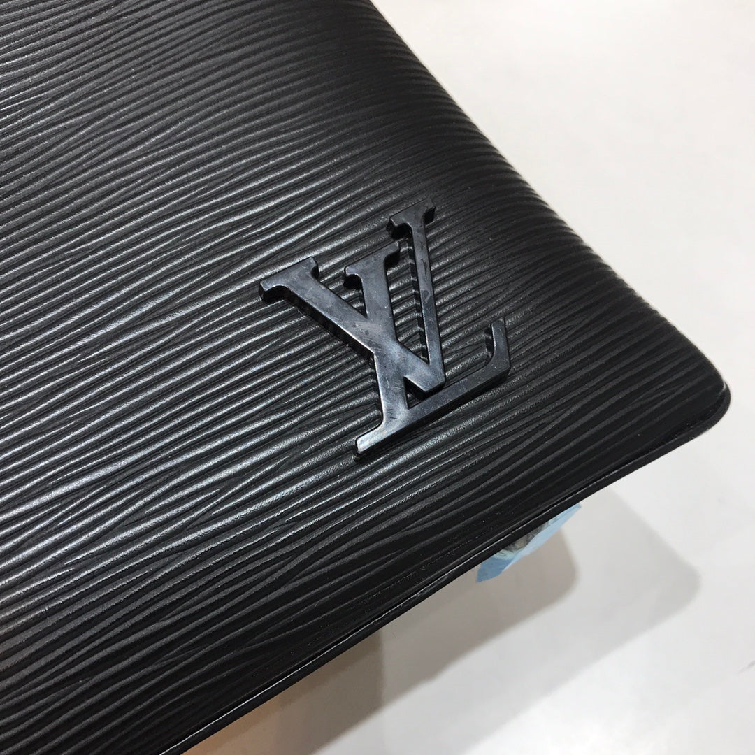 [TOP] Louis Vuitton LV L*V Epi Kleber PM Bag 19cm x 30cm x 10.5cm- Black