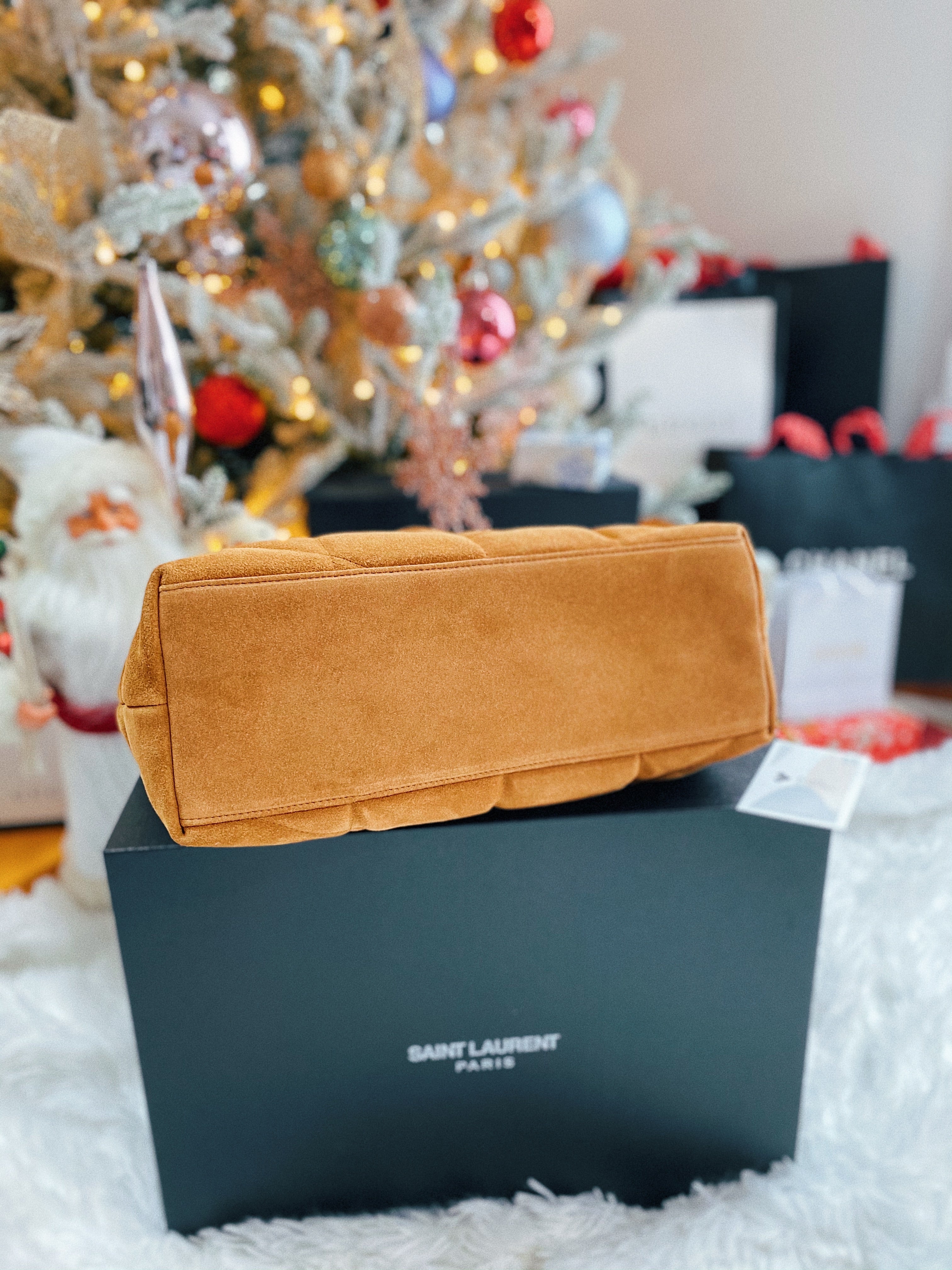 [TOP] Yves Saint Laurent YSL YSL LouLou Puffer Medium Suede Leather 35X23X13.5cm - BROWN