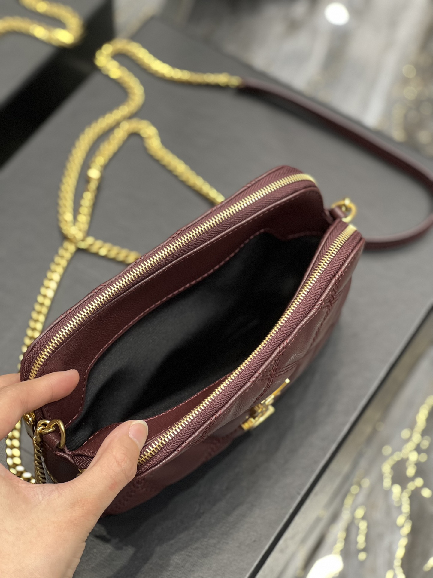 [TOP] Yves Saint Laurent YSL  BECKY Handbag Shoulder Bag - Red