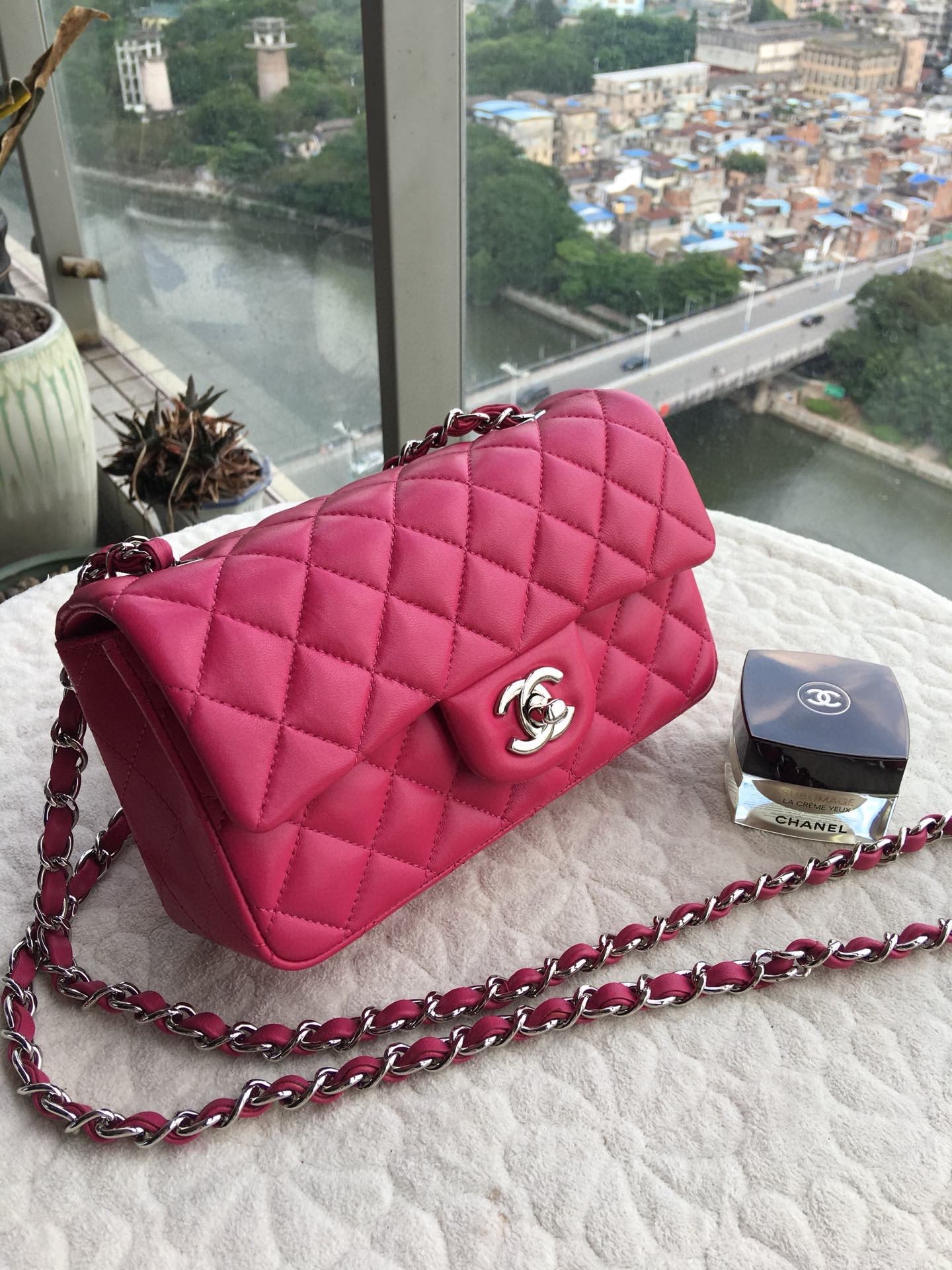 [TOP] CHANEL Classic Flap Bag Lambskin Mini 20cm - Pink & SHW