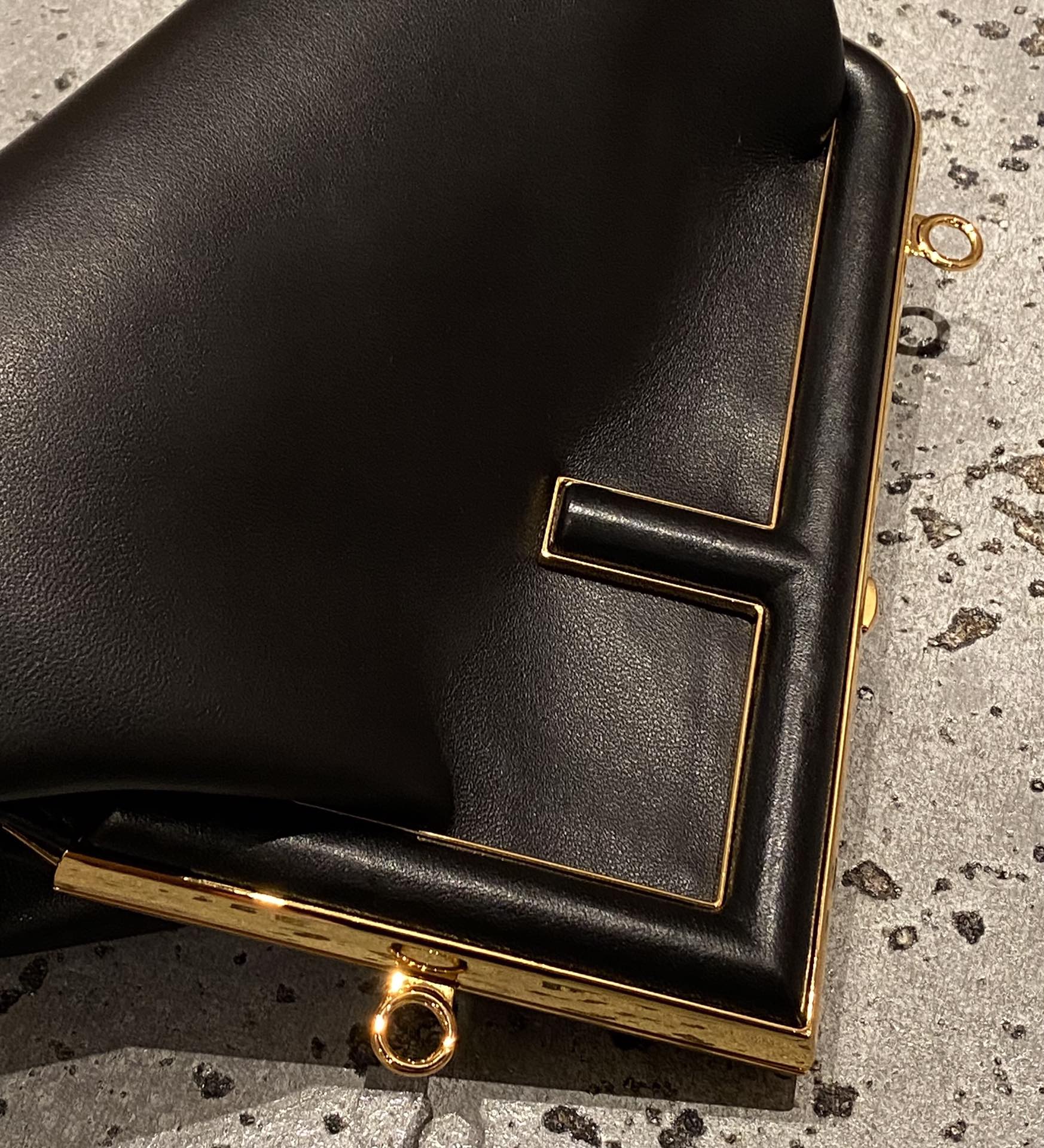 [TOP] FENDI FENDI Small First Bag - Black