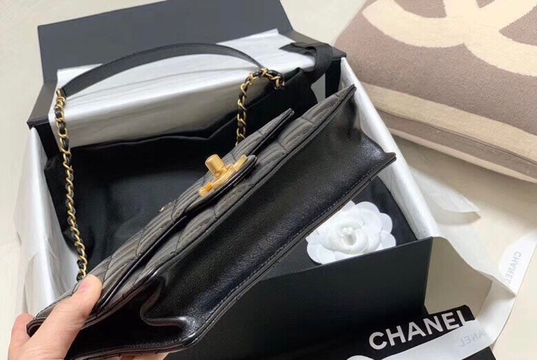 [TOP] CHANEL Flap Bag Quilted Chic Pearl Lambskin Small - Black
