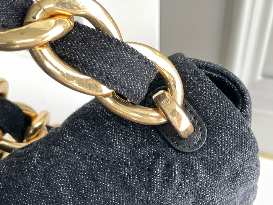 [TOP] CHANEL Classic Flap Bag 22S Denim FunkyTown Small 14.5*23*6CM - Black & GHW