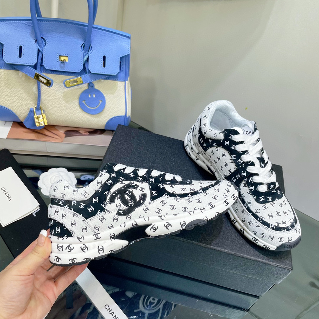 [TOP] CHANEL Two Tone Sneaker - 8 Clolours