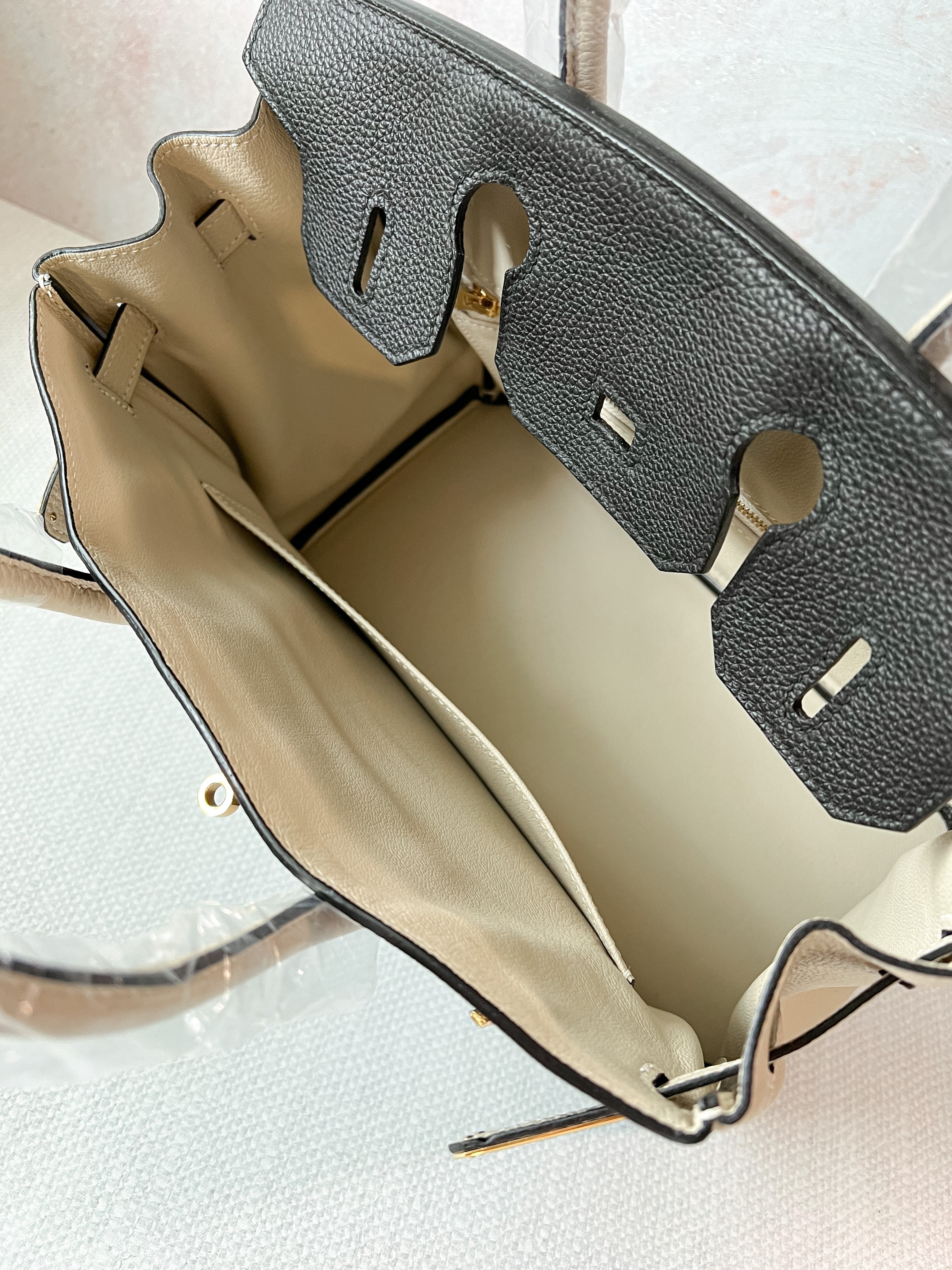 [TOP] HERMES Birkin 2 Tones Togo Leather 30cm- Cream and Black (Customised)