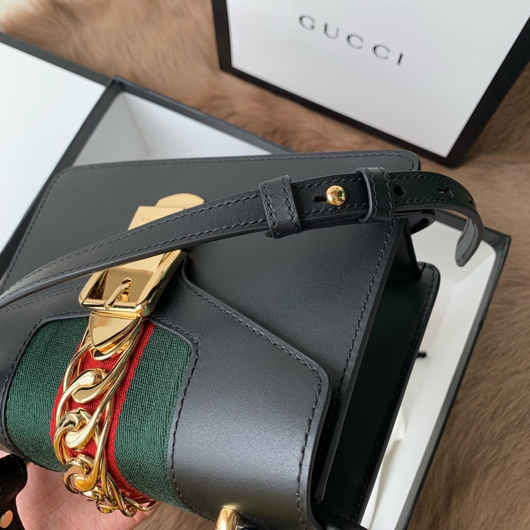 [TOP] GUCCI G*G Sylvie Leather Bag - Black