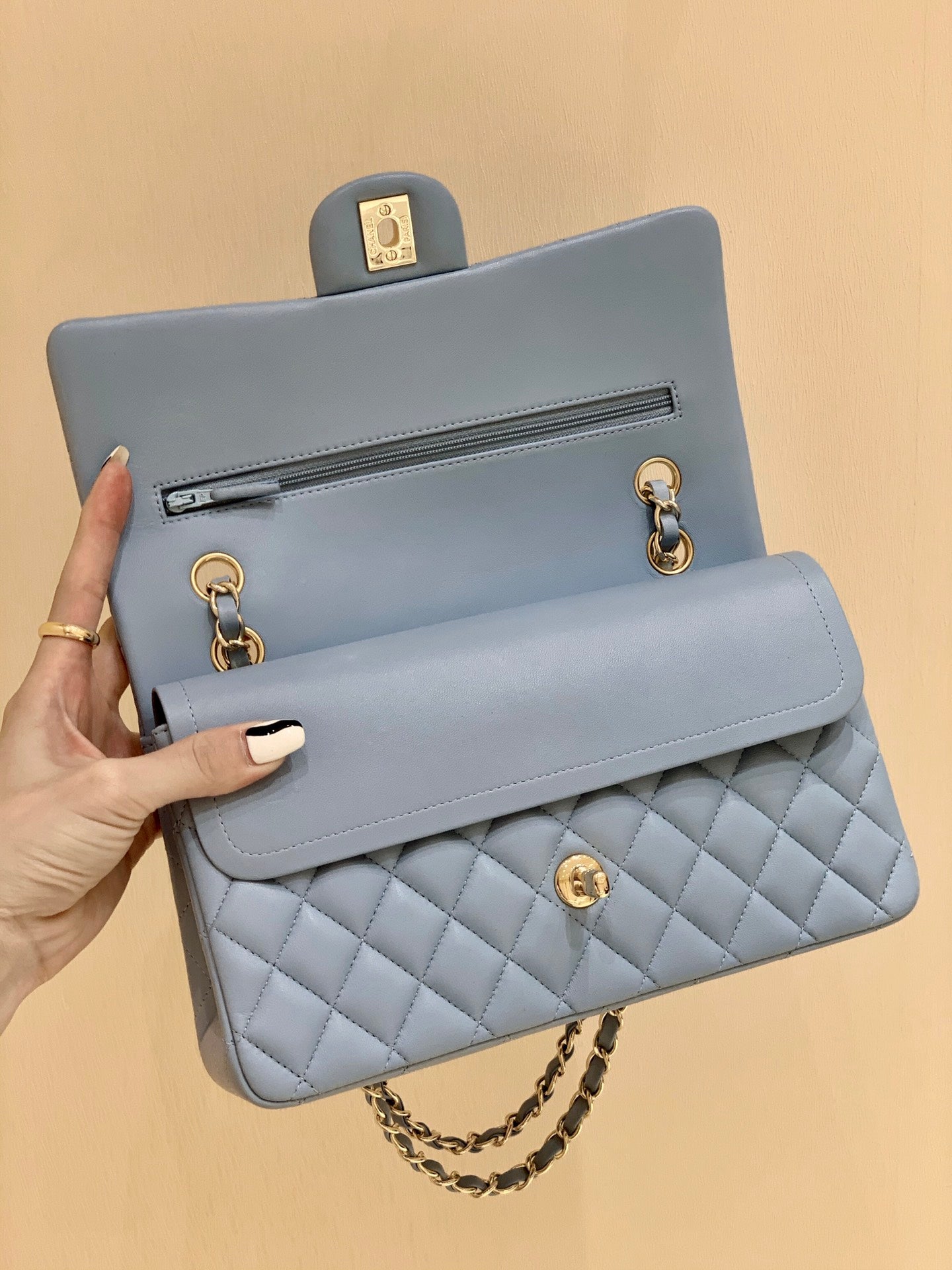 [TOP] CHANEL Classic Flap Bag Lambskin  23cm /25cm– Light Blue & GHW