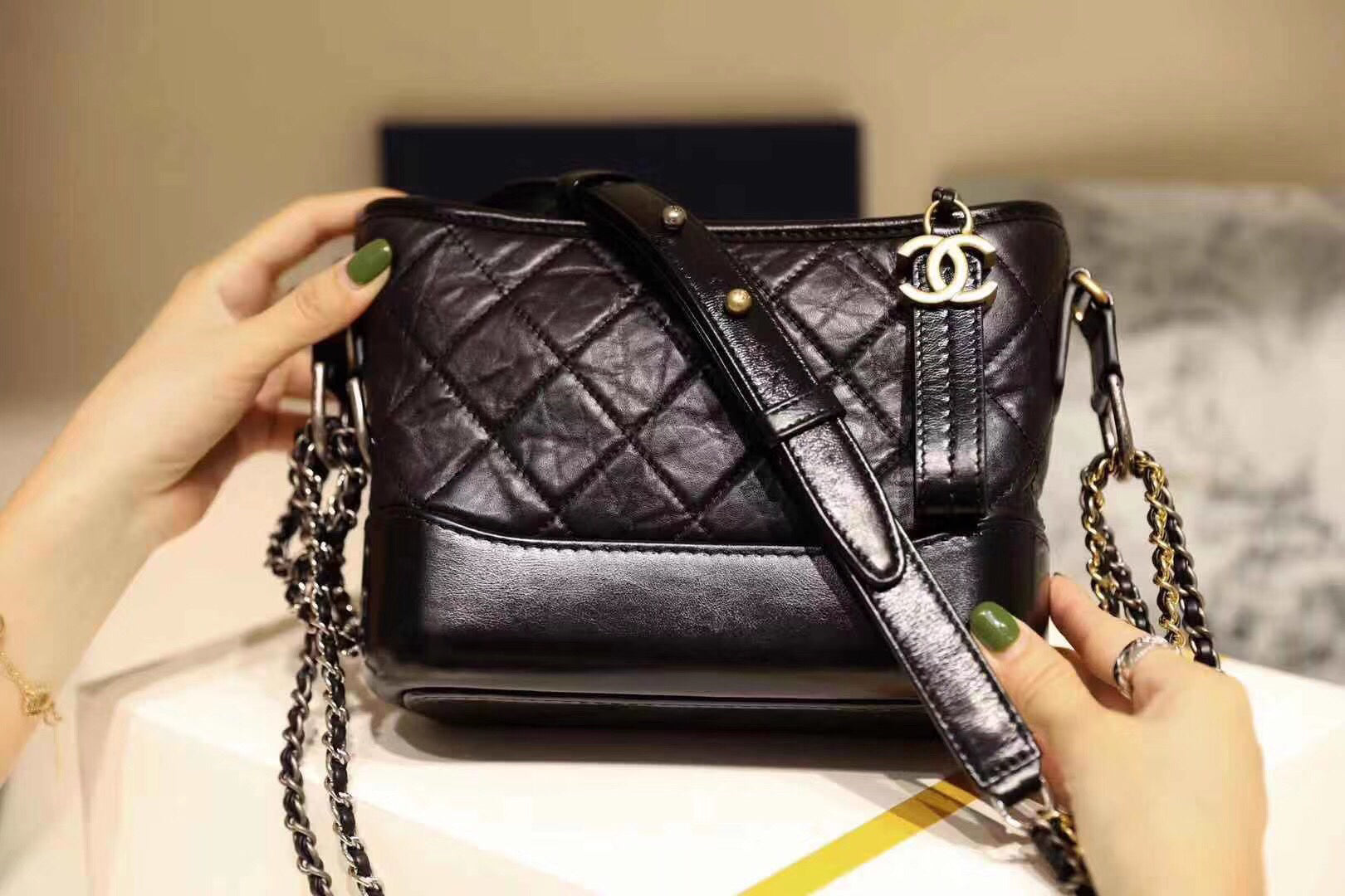 [TOP] CHANEL Gabrielle Bag Quilted Small 20cm - Black