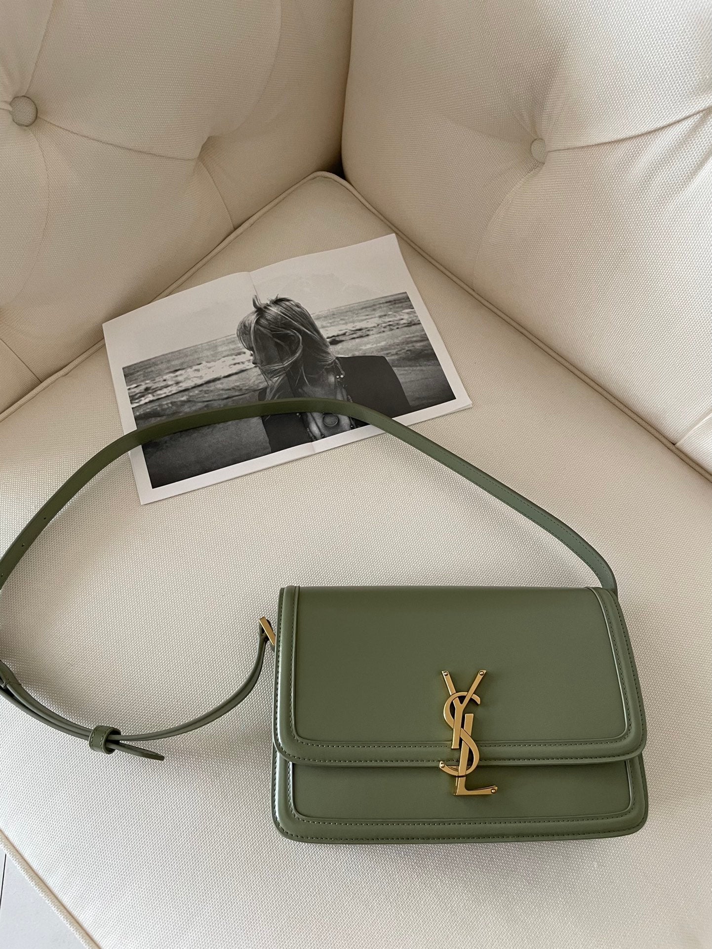 [TOP] Yves Saint Laurent YSL Solferino Medium Shoulder Bag - Pistache Green