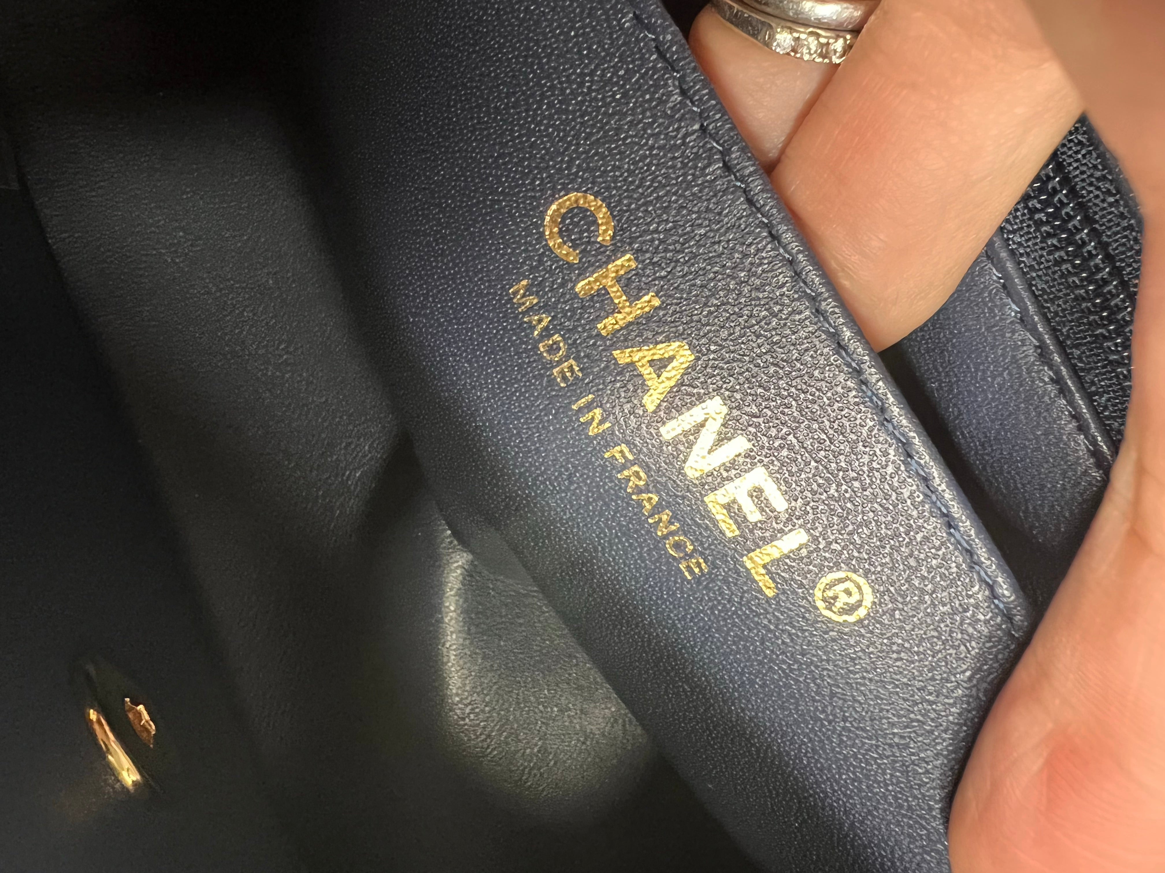 [TOP] CHANEL Classic Flab Bag Patent Leather New Mini 20cm - Dark Blue