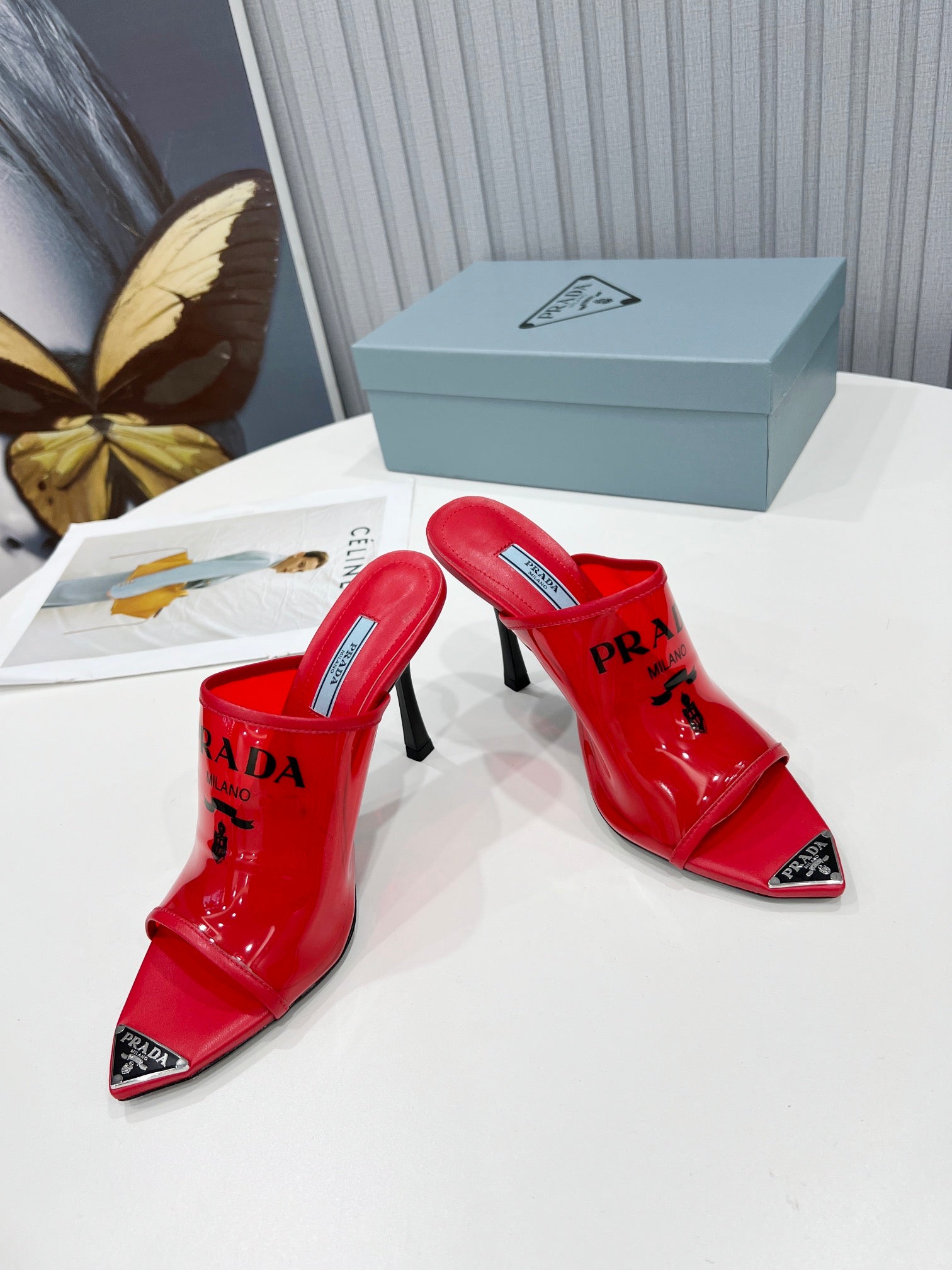 [TOP] PRADA Logo-print Plexiglas High-heel Slides - Red