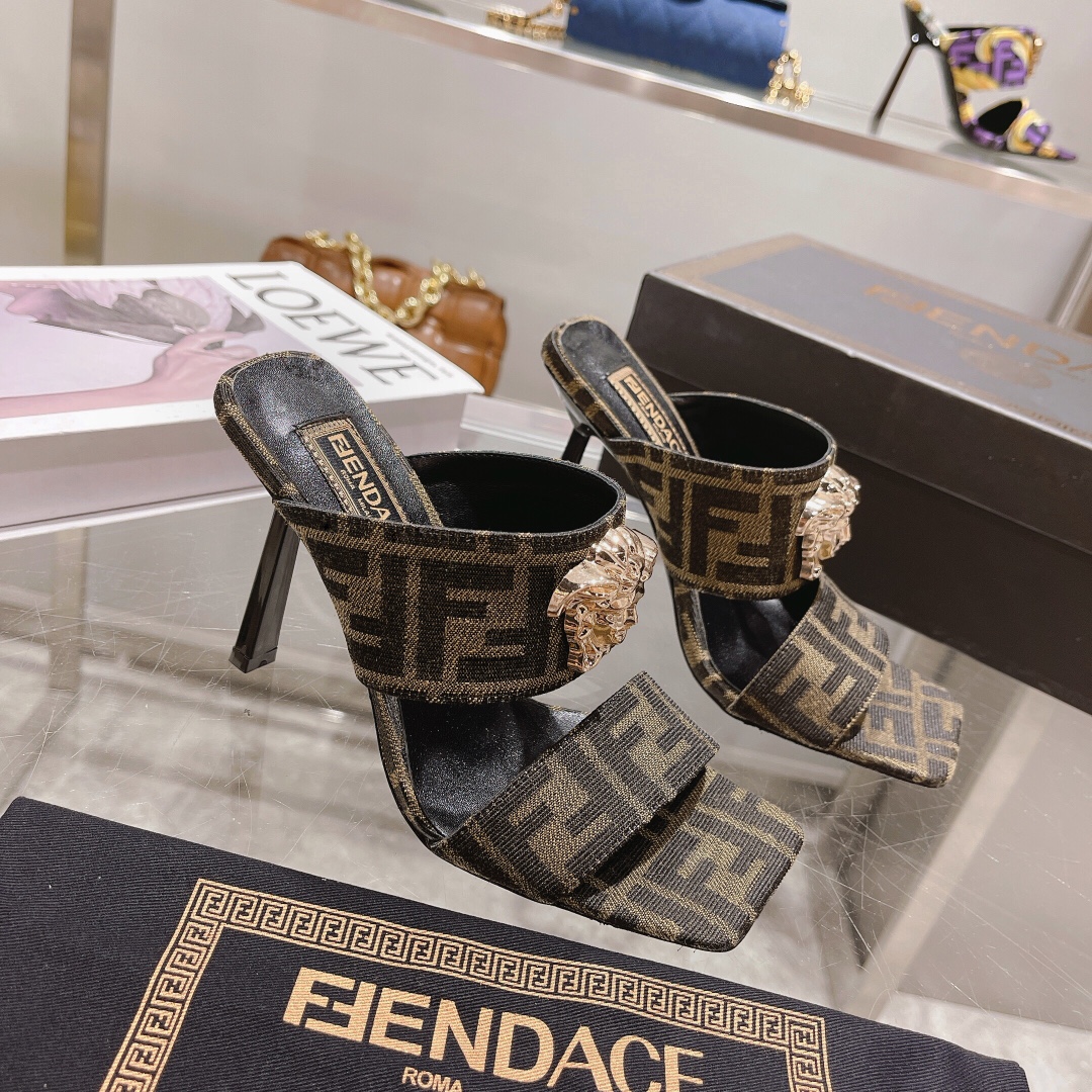 [TOP] FENDI & Versace High Heel