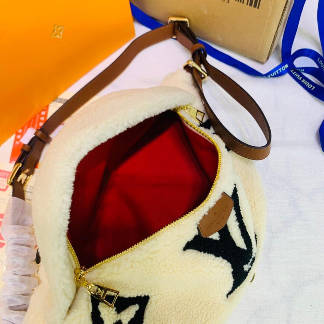 [TOP] Louis Vuitton LV  Teddy Bumbag 17.78 ×35.56 ×12.7 cm-White