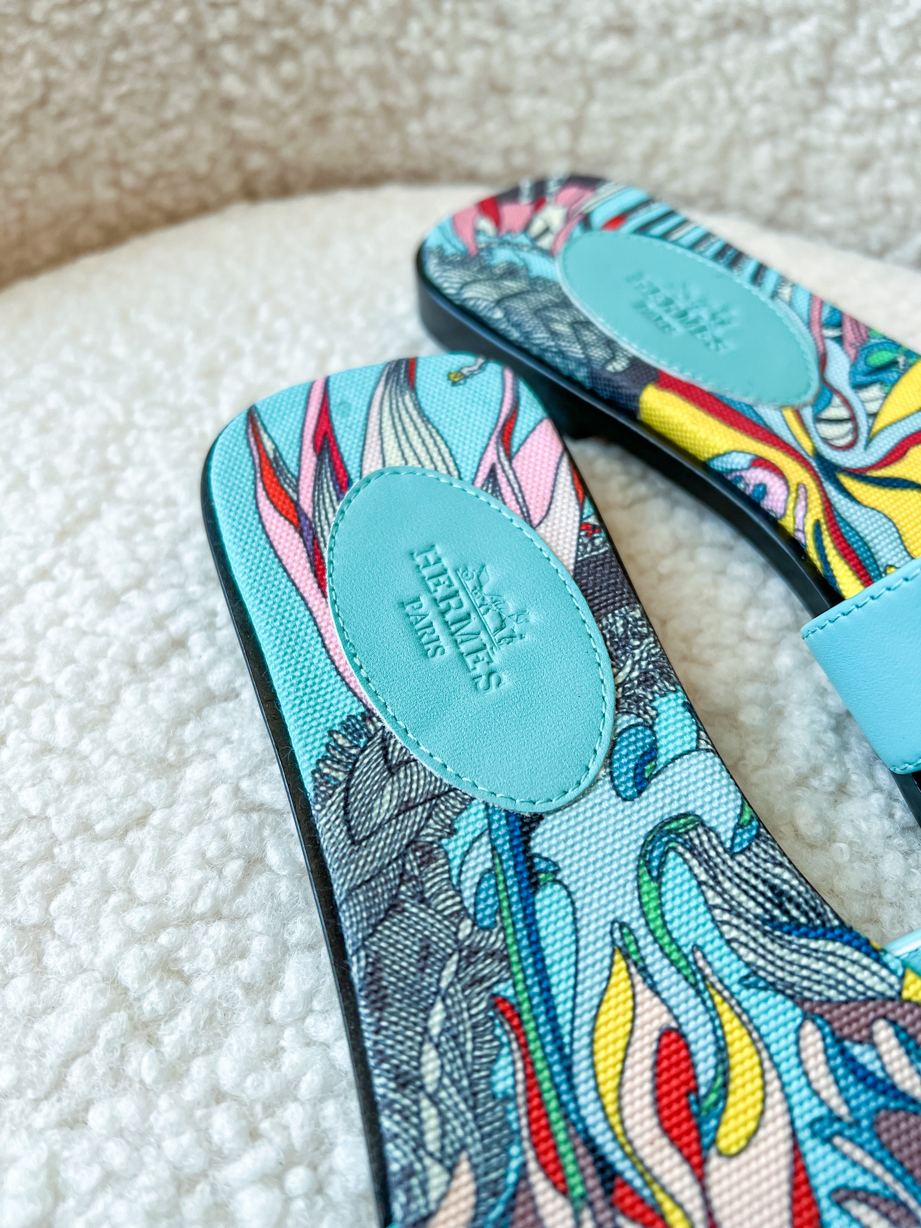 [TOP] HERMES Oran Sandals Silk Printing Lining - Turquoise