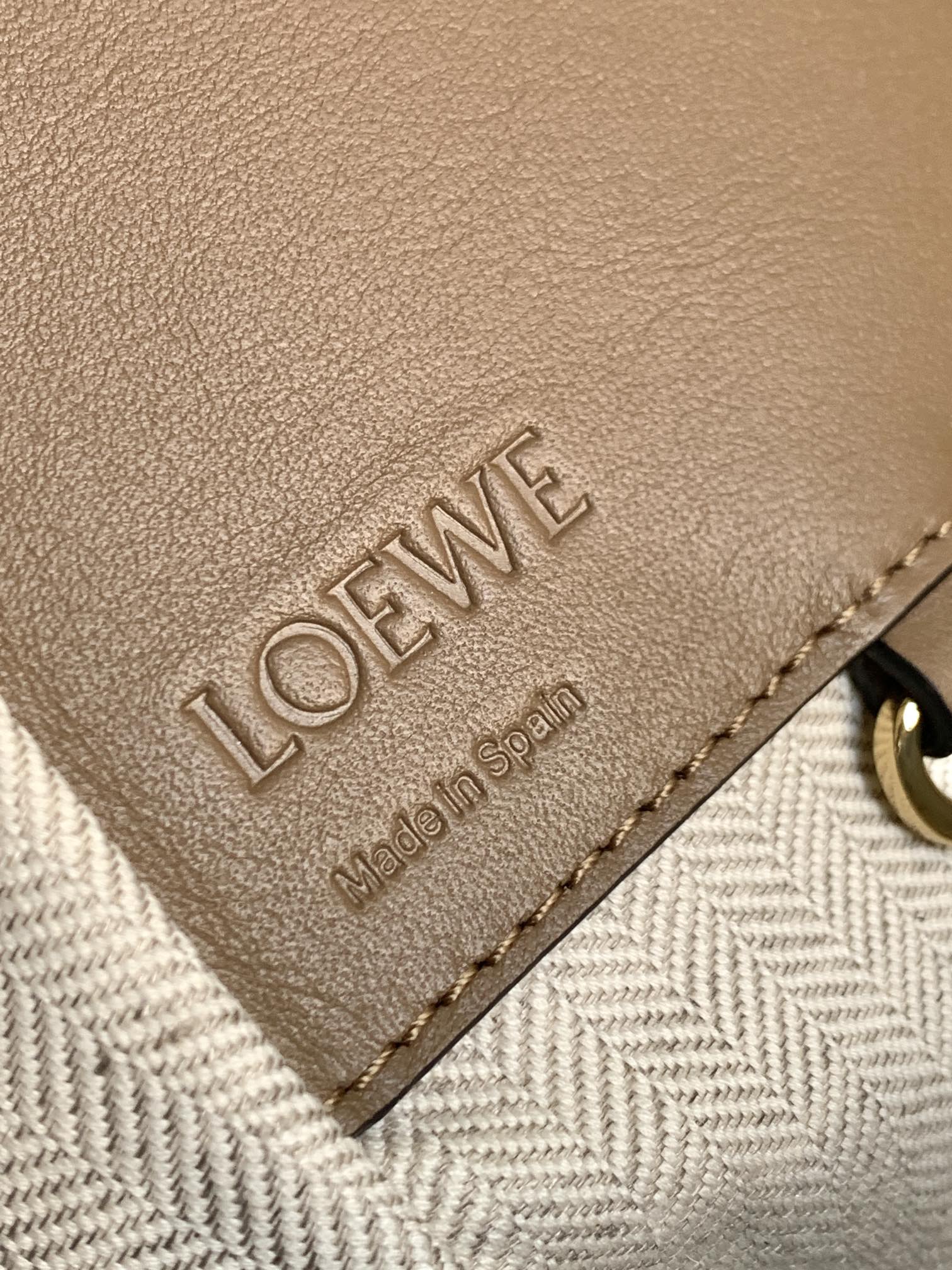 [TOP] LOEWE Calfskin Hammock Bag 29*14*26cm - Khaki