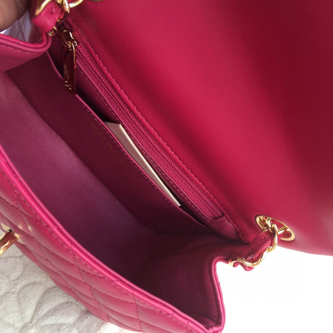 [TOP] CHANEL Classic Flap Bag Quilted Mini 18 cm - Pink & GHW