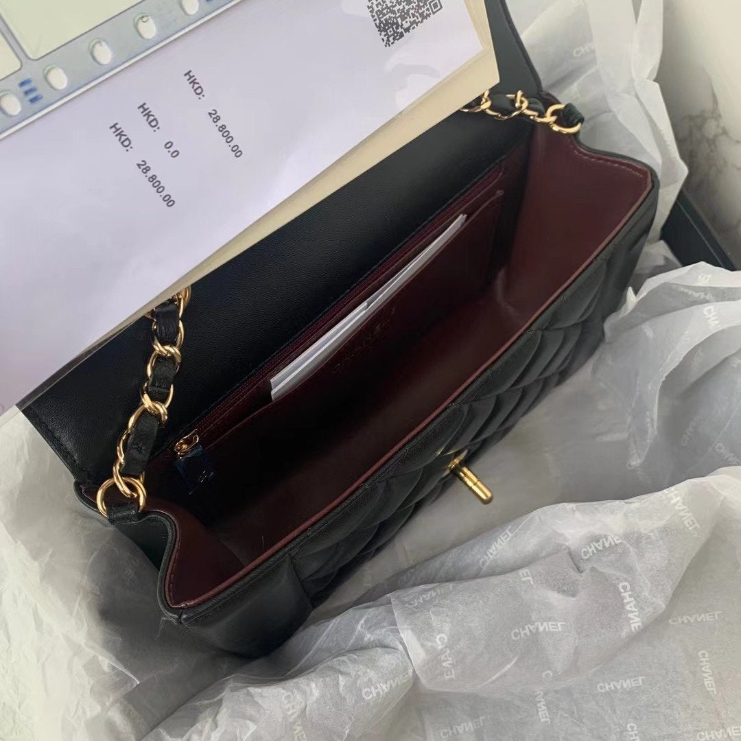 [TOP] CHANEL Diana Small Flap Bag - Black & GHW