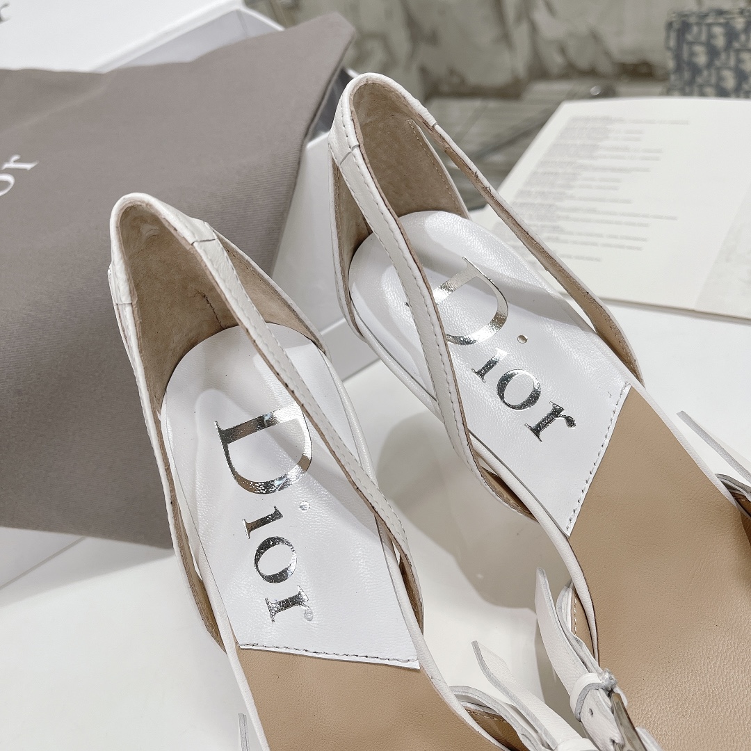 [TOP] Christian Dior CD Logo Leather Pump - White