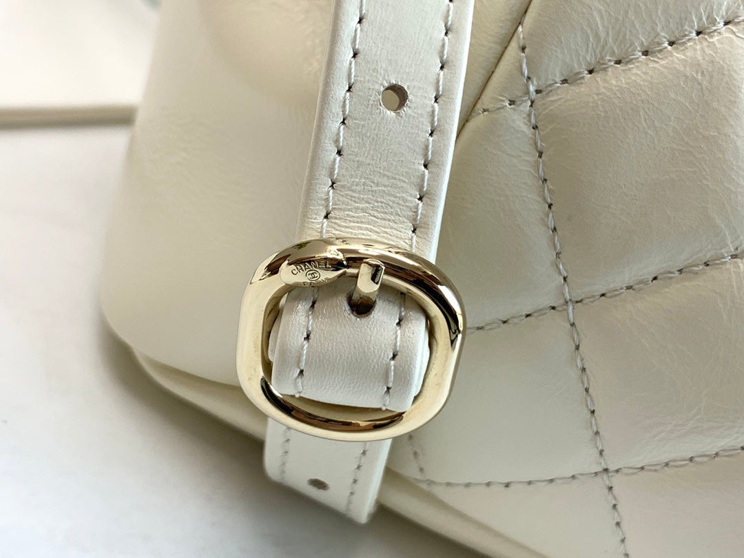[TOP] CHANEL Duma Flap Backpack 18×18×12cm - Ivory