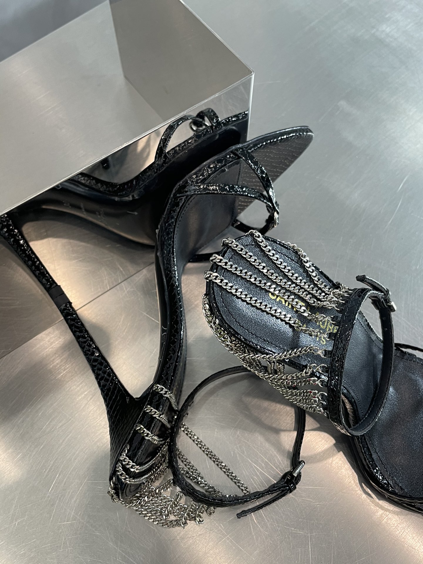 [TOP] Yves Saint Laurent YSL Chain High Heels - GHW & SHW - Black