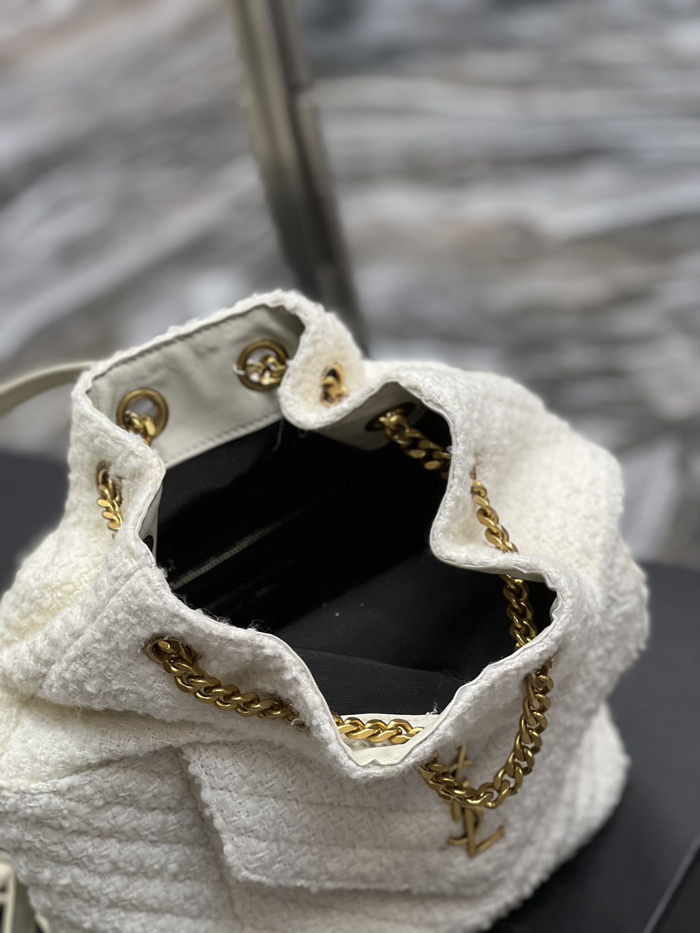 [TOP] Yves Saint Laurent YSL Joe Plush Backpack 22×29×15cm - White