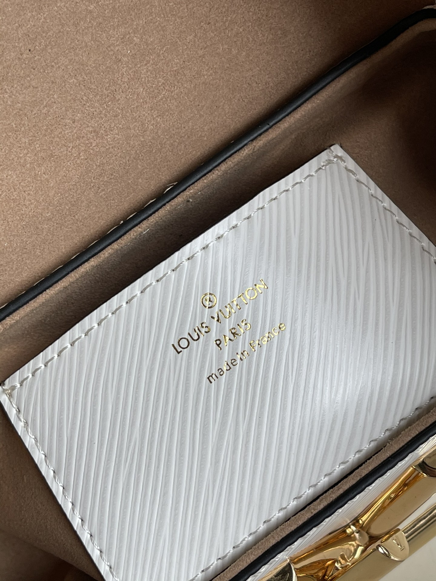 [TOP] Louis Vuitton LV Mini LV Epi Twist Bag 18x15x9cm- White